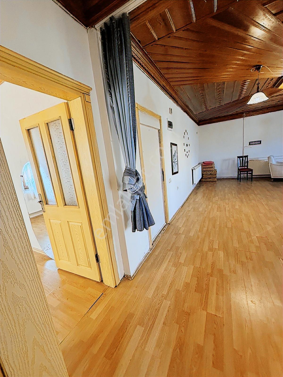 Muğla'nın İncisi Yeşilyurt'ta Havuzlu Müstakil Ev +1000 M² Arsa - Görsel 5