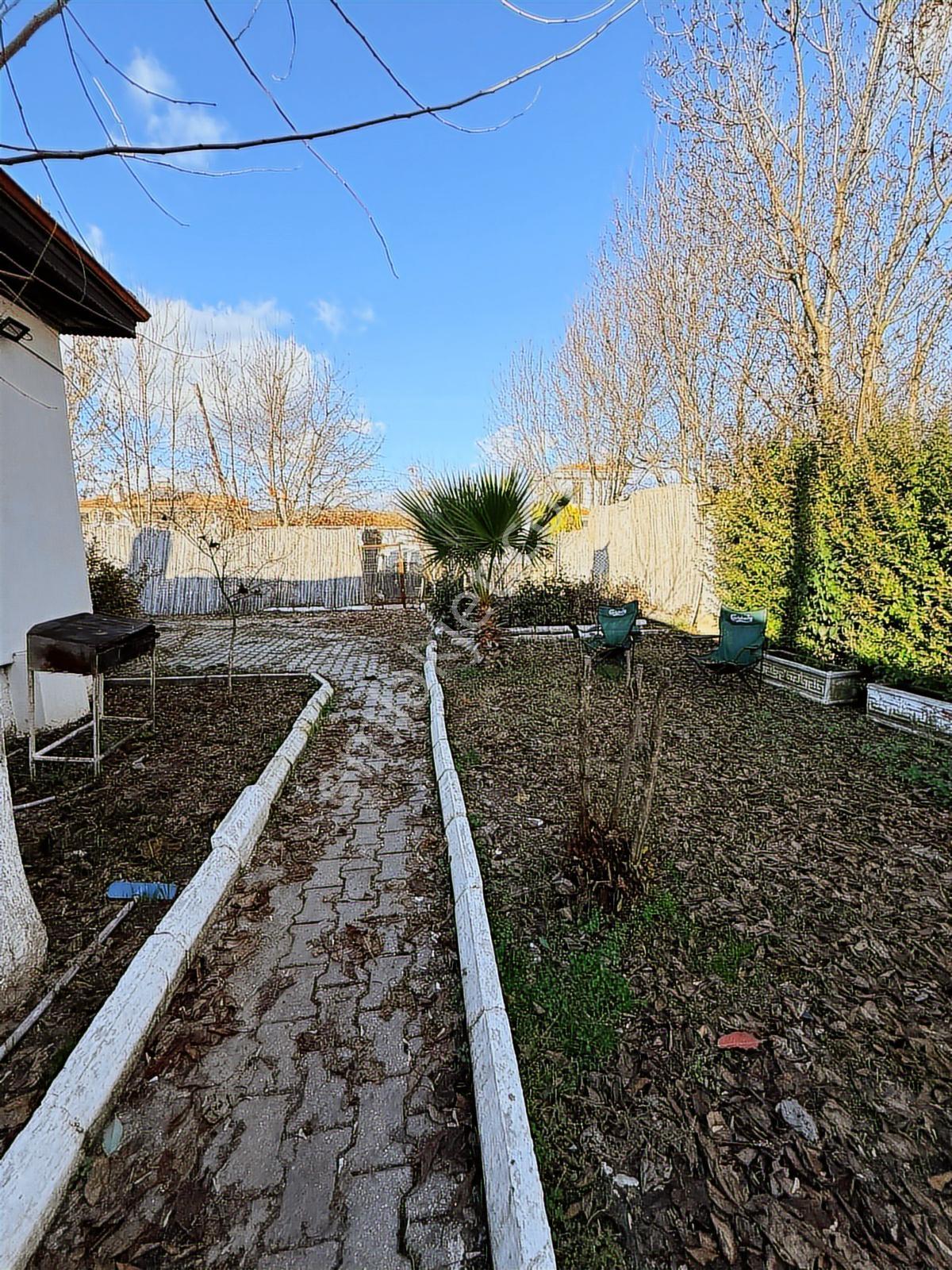 Muğla'nın İncisi Yeşilyurt'ta Havuzlu Müstakil Ev +1000 M² Arsa - Görsel 10