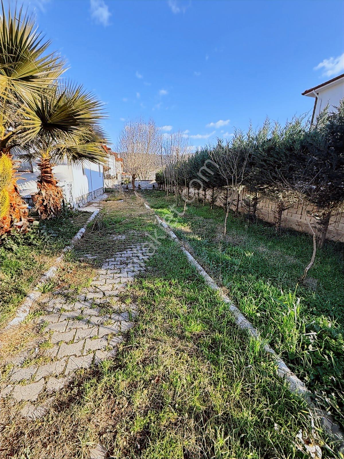 Muğla'nın İncisi Yeşilyurt'ta Havuzlu Müstakil Ev +1000 M² Arsa - Görsel 14