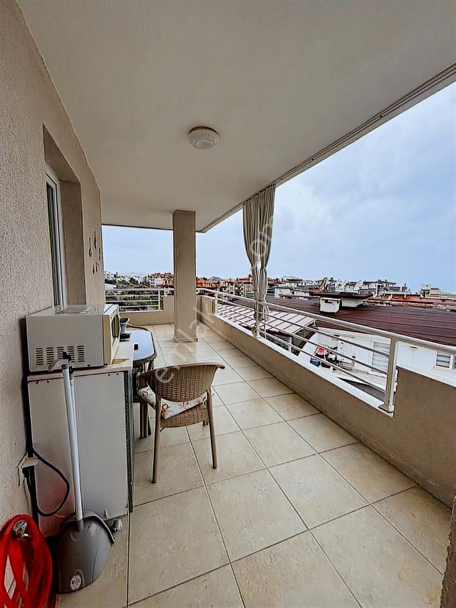 Kuşadası Nezih Site İçerisinde,çift Daire Tek Tapu.4+2, Satılık - Görsel 4