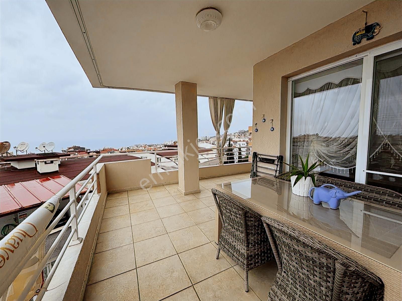 Kuşadası Nezih Site İçerisinde,çift Daire Tek Tapu.4+2, Satılık - Görsel 24