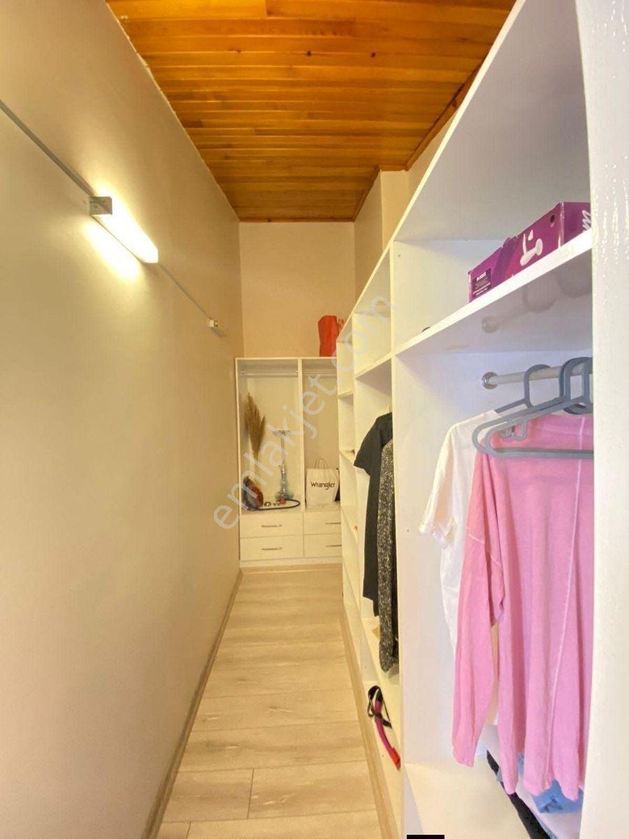 Kuşadası Ege Mahallesi'nde Havuzlu,4+2 Ayrı Girişli Deniz Manzar - Görsel 31