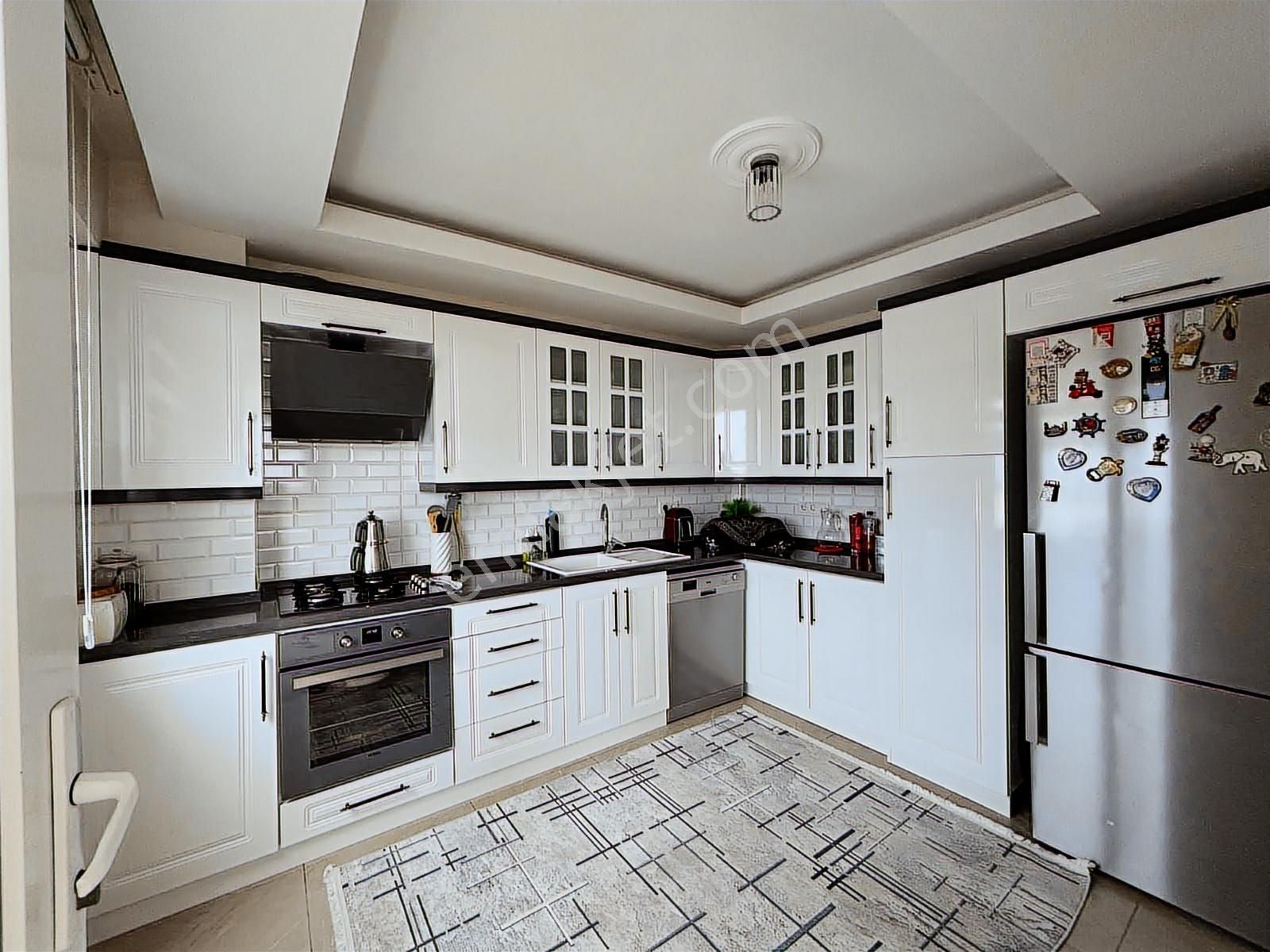 Kuşadası Nezih Site İçerisinde,çift Daire Tek Tapu.4+2, Satılık - Görsel 26