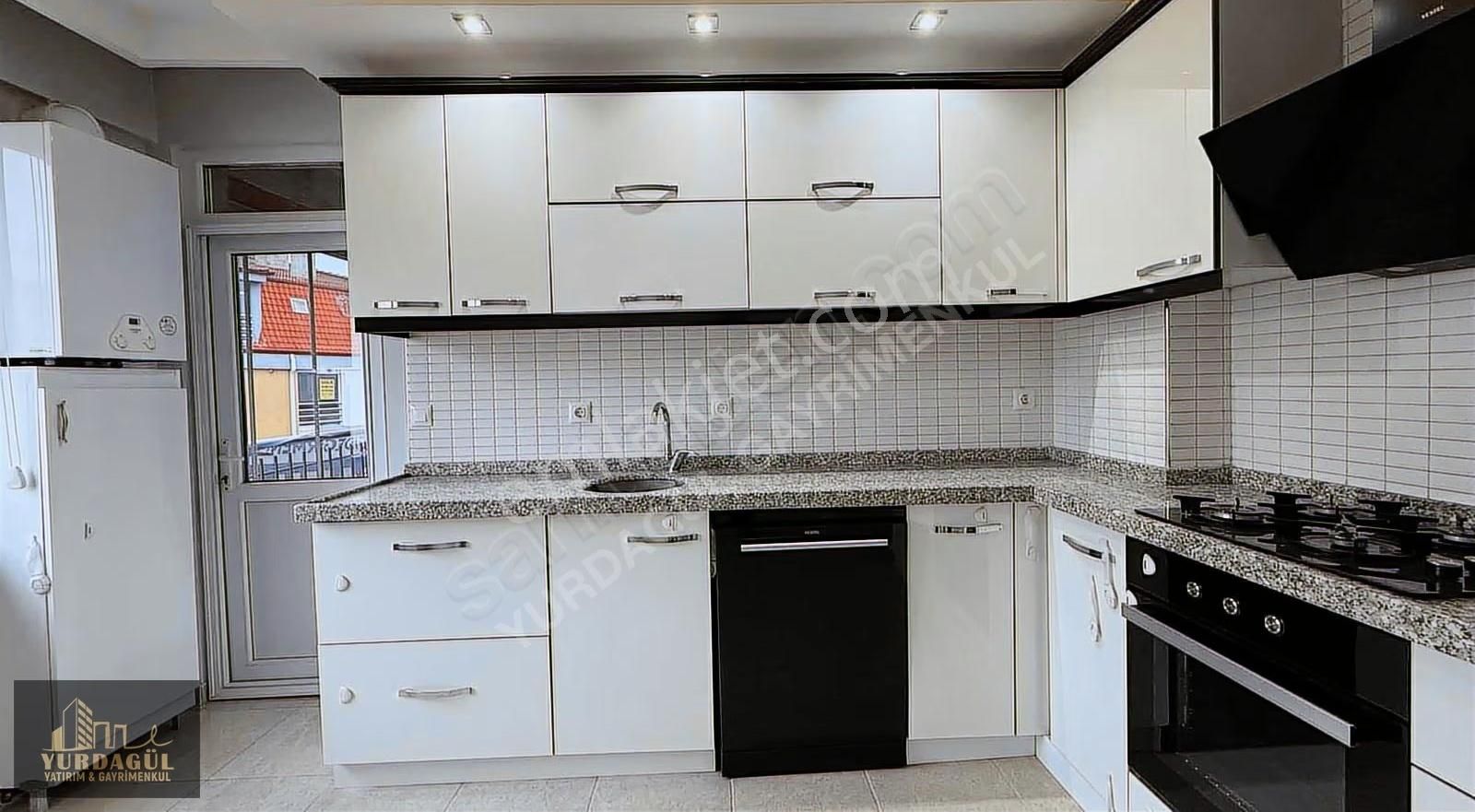 Yurdagül Yatırım'dan Cadde Üzeri Bakımlı 160m2 4+1 Dublesk Daire - Görsel 11