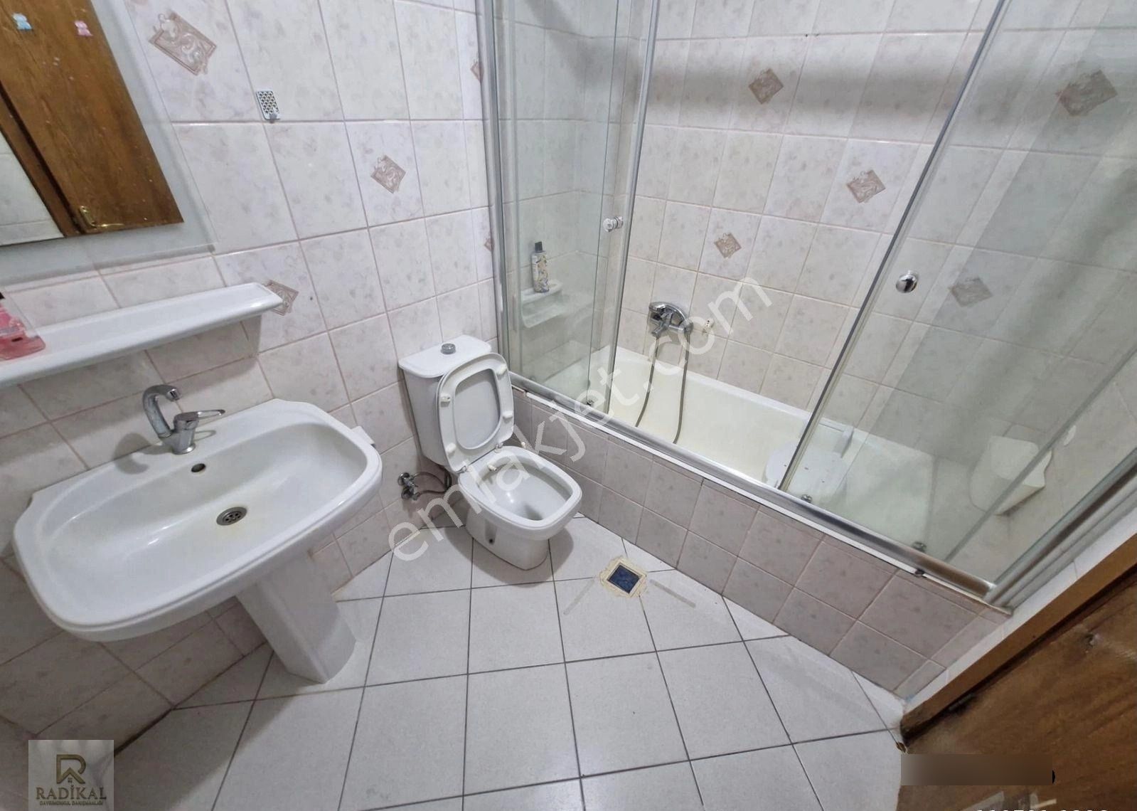 Birlik Mahallesi 406. Sokak Üzeri Ara Kat Kök Tapulu Özel Konumlu 3+1 Satılık Daire........... - Görsel 17