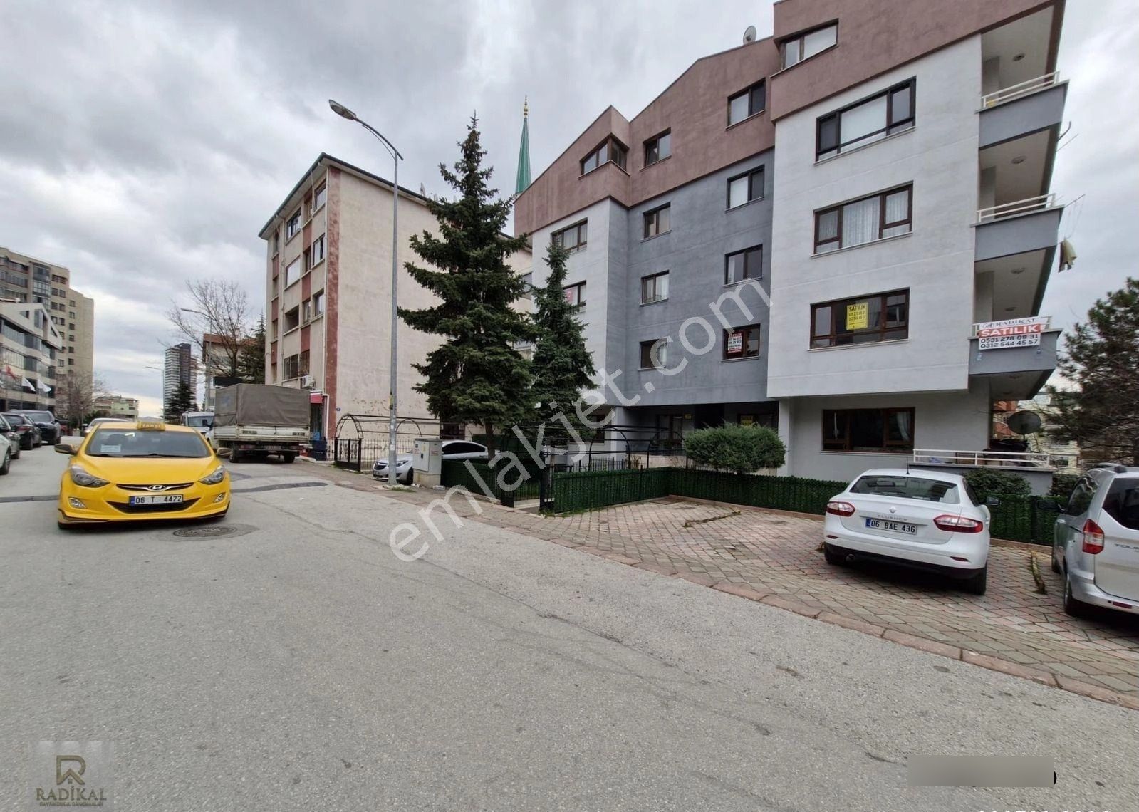 Birlik Mahallesi 406. Sokak Üzeri Ara Kat Kök Tapulu Özel Konumlu 3+1 Satılık Daire........... - Görsel 24