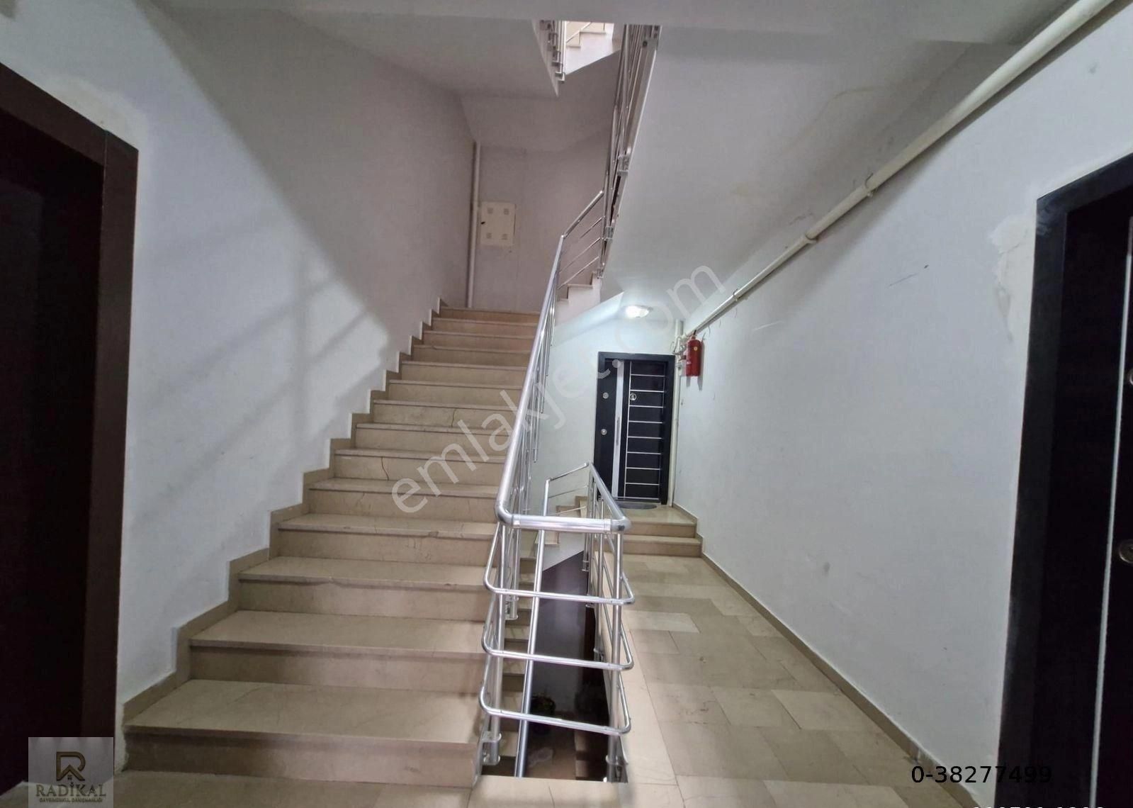 Birlik Mahallesi 406. Sokak Üzeri Ara Kat Kök Tapulu Özel Konumlu 3+1 Satılık Daire........... - Görsel 14