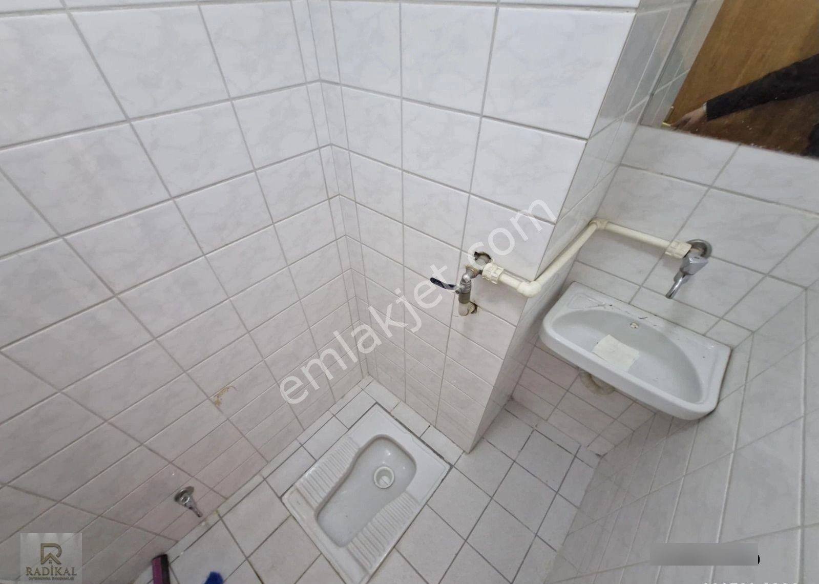 Birlik Mahallesi 406. Sokak Üzeri Ara Kat Kök Tapulu Özel Konumlu 3+1 Satılık Daire........... - Görsel 18