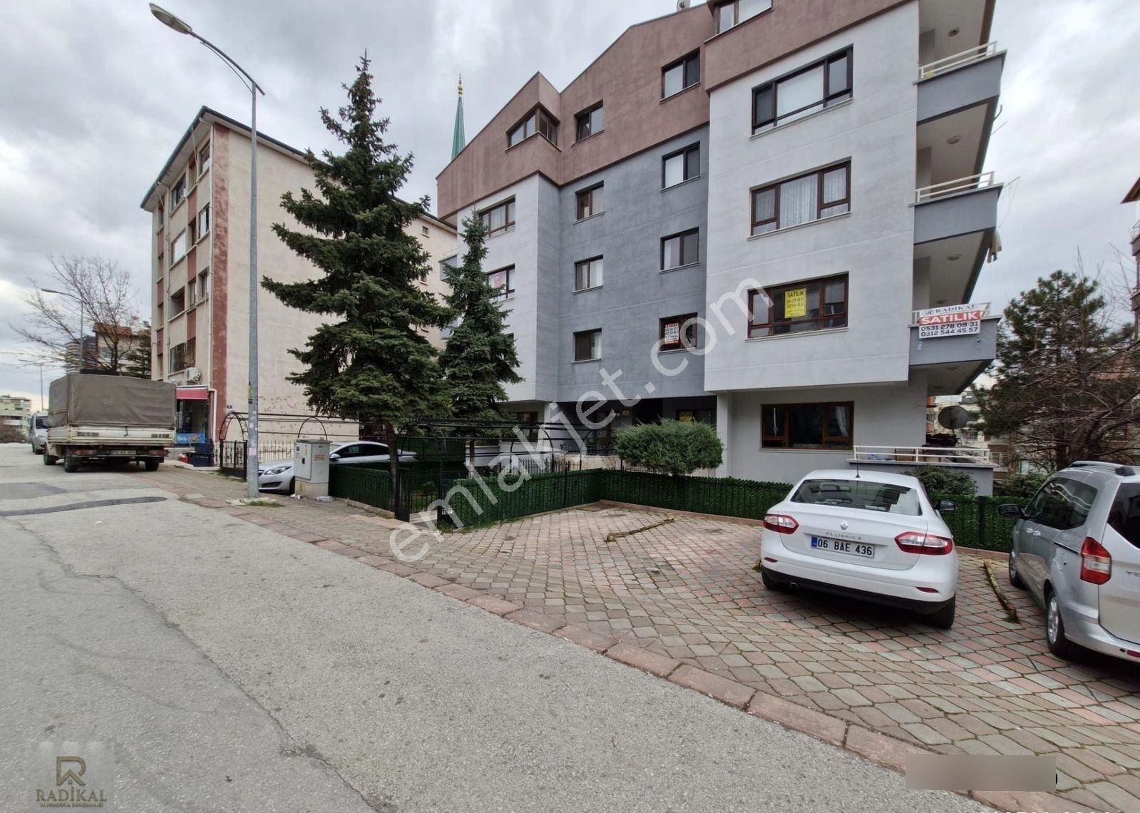 Birlik Mahallesi 406. Sokak Üzeri Ara Kat Kök Tapulu Özel Konumlu 3+1 Satılık Daire........... - Görsel 9