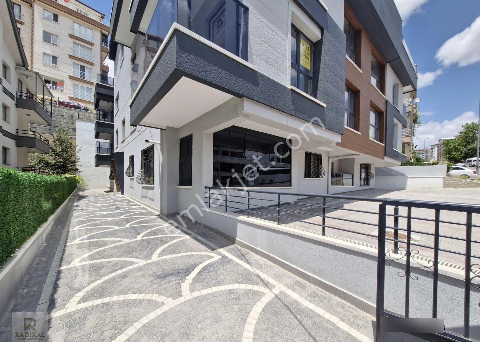 Türközü Mahallesi 428. Cadde'de Düz Giriş Katta Sıfır 2+1 Kiralık Daire ........ - Görsel 5