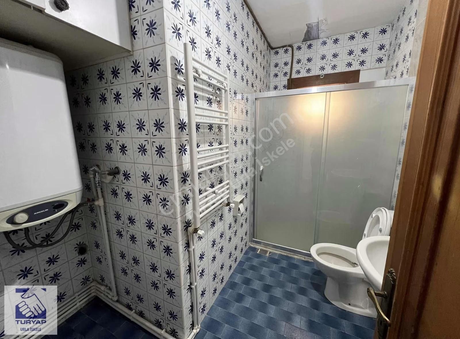 Urla İskele'de Denize Sıfır 2+1 Odalı Kiralık - Görsel 6