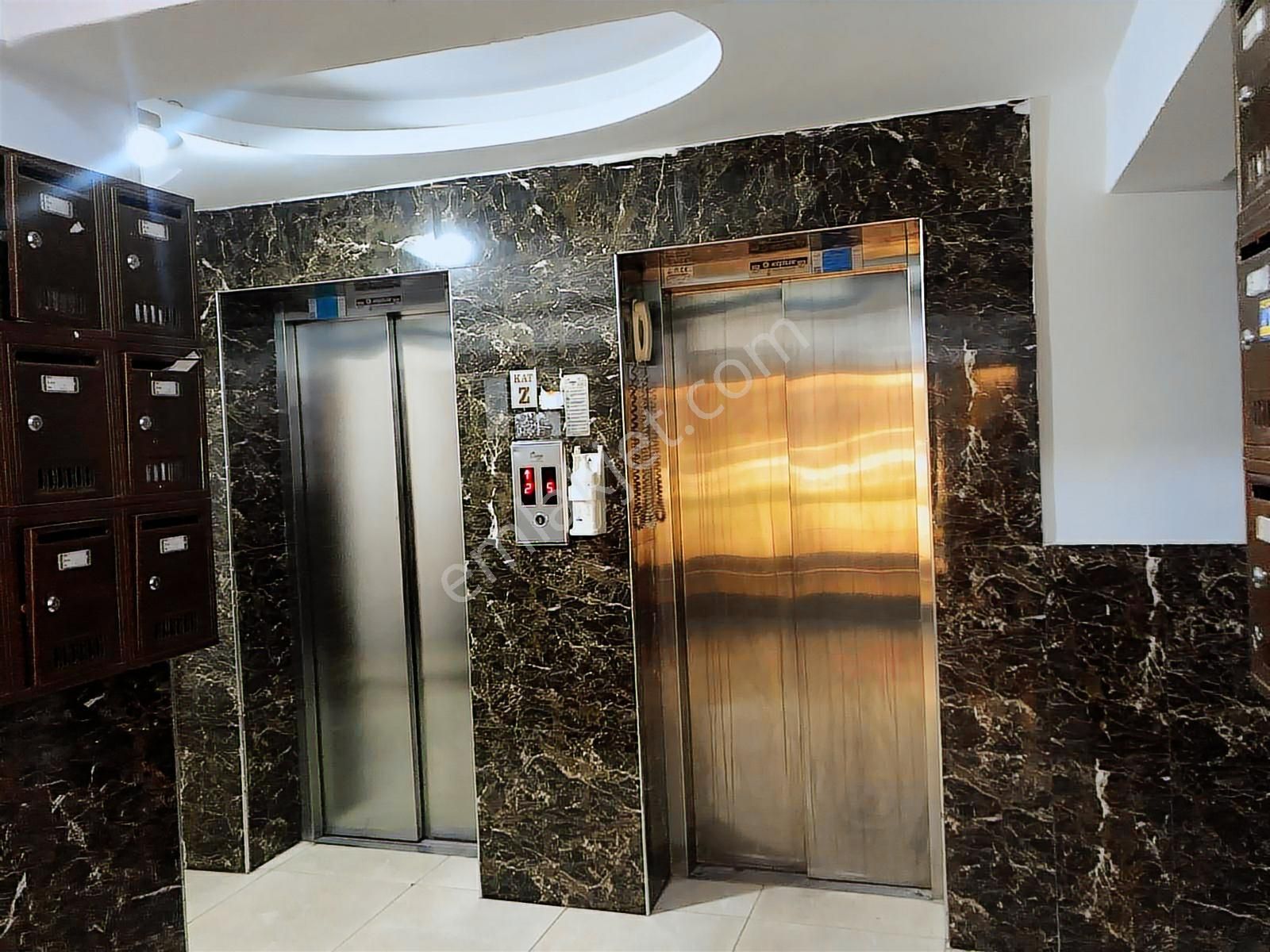 Bornova Mevlana Palmiye Sitesi 1+1 Ful Tadilatlı Kiralık Daire - Görsel 19
