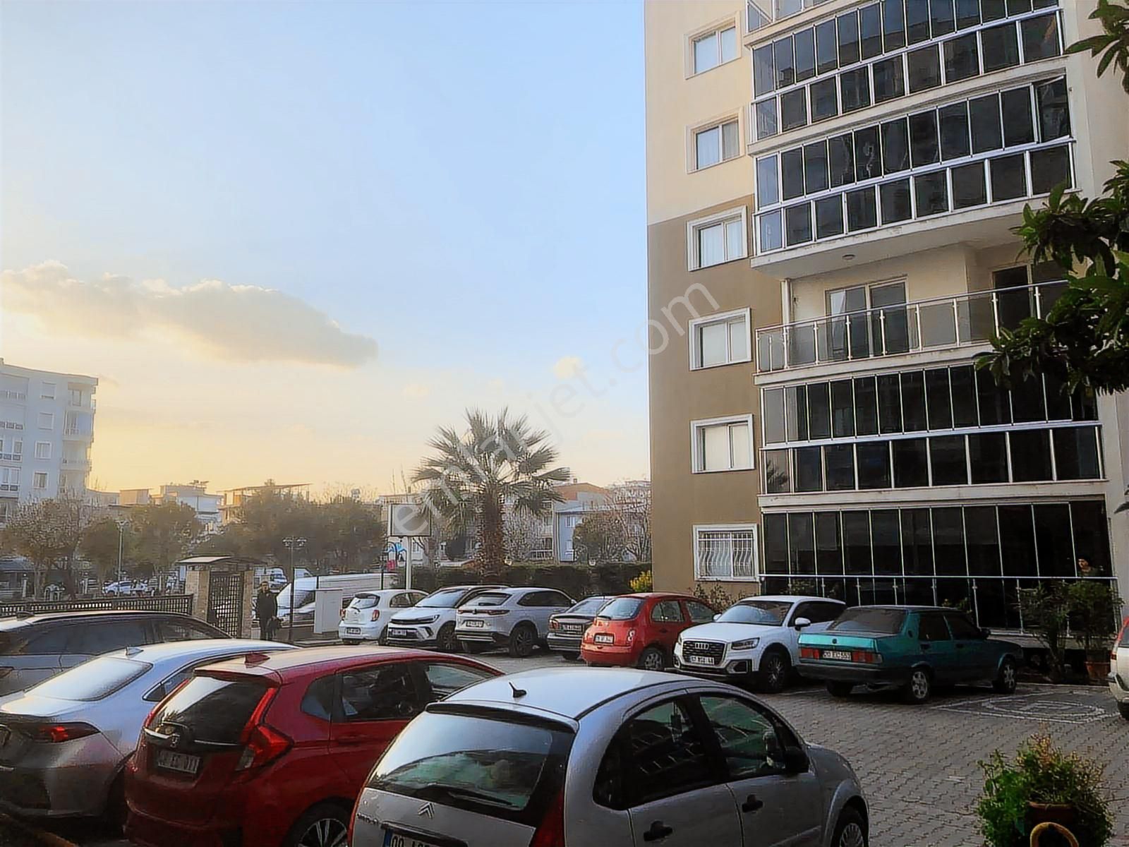 Bornova Mevlana Palmiye Sitesi 1+1 Ful Tadilatlı Kiralık Daire - Görsel 27