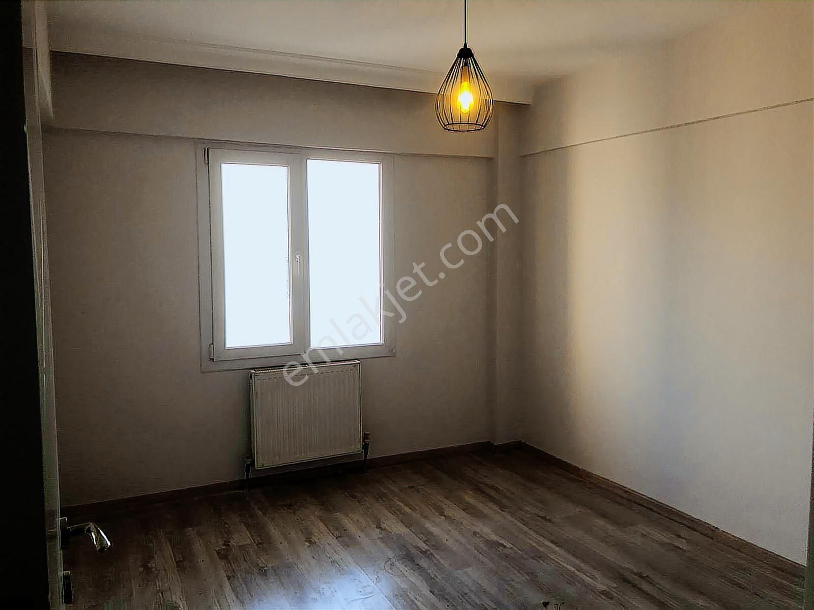 Bornova Mevlana Palmiye Sitesi 1+1 Ful Tadilatlı Kiralık Daire - Görsel 25
