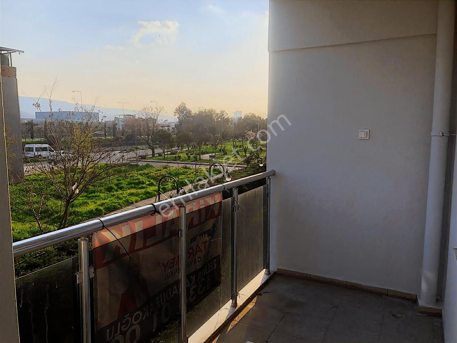 Bornova Mevlana Palmiye Sitesi 1+1 Ful Tadilatlı Kiralık Daire - Görsel 29