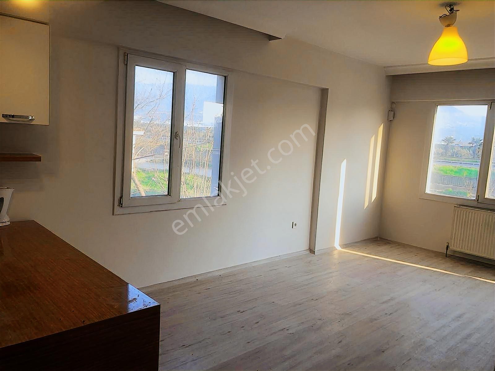 Bornova Mevlana Palmiye Sitesi 1+1 Ful Tadilatlı Kiralık Daire - Görsel 4