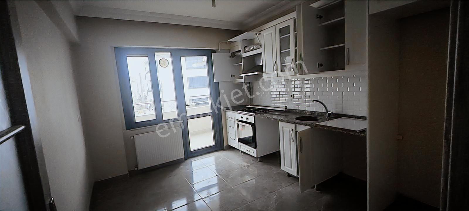 Lüks Elit Konum Kibar Komşular Ve Işıl Işıl Bir Bina 2+1 Daire - Görsel 15