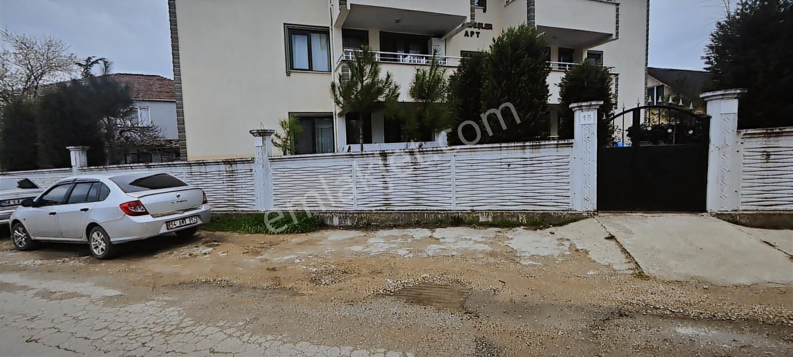 Lüks Elit Konum Kibar Komşular Ve Işıl Işıl Bir Bina 2+1 Daire - Görsel 8
