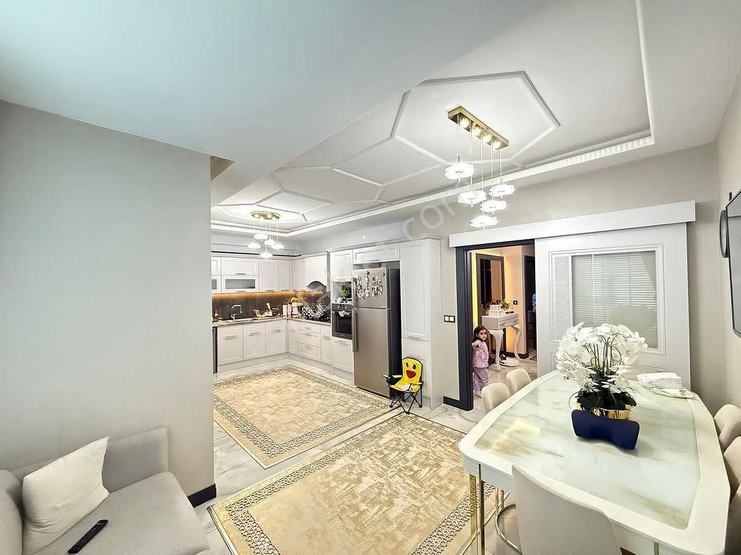 Sahibinden Dairemiz Açıklamayı Okuyunuz Önemli Lüks Daire. - Görsel 10