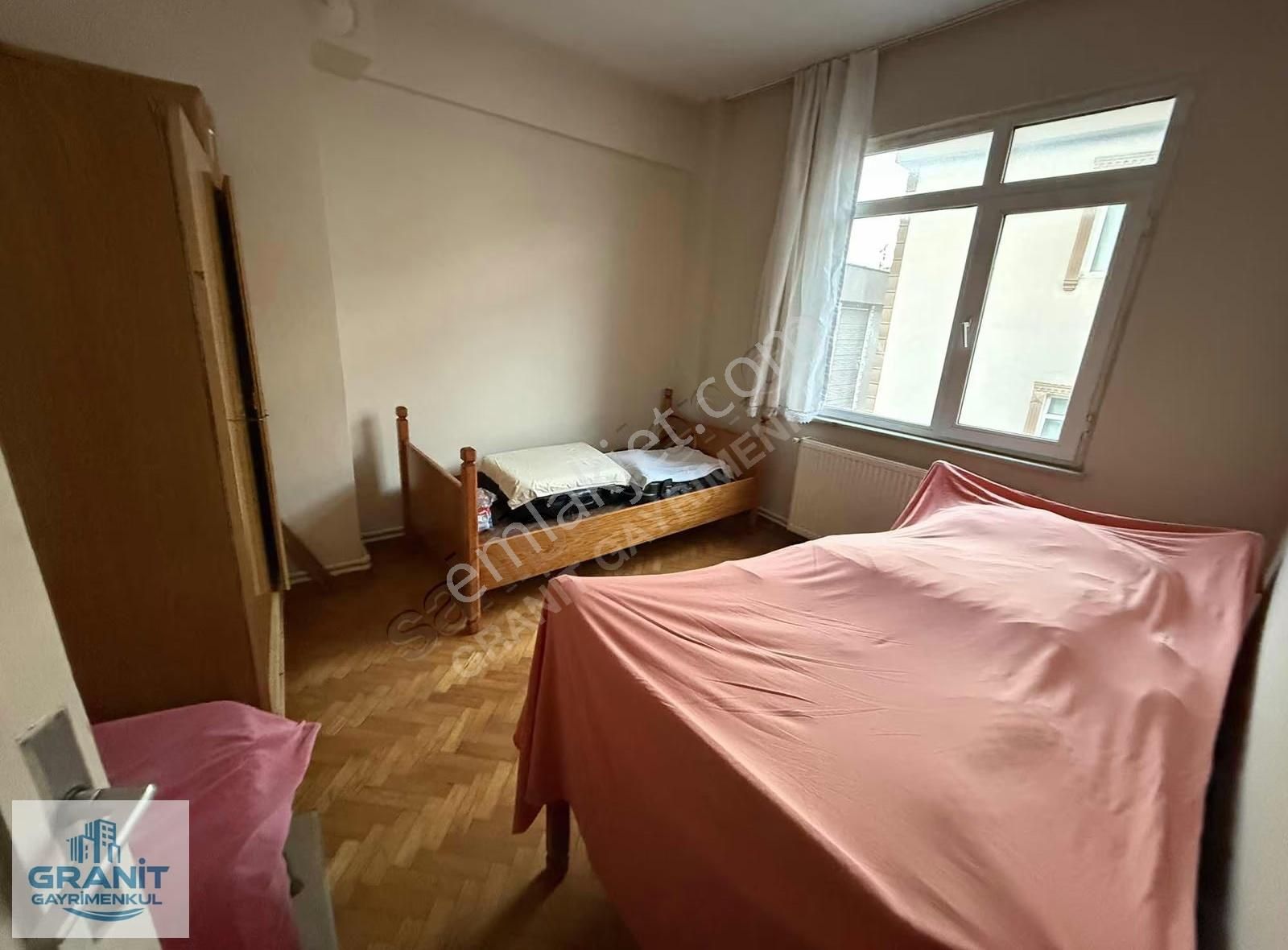 Bağcılar Merkez'de Kiralık 2+1 Daire - 90m² - Görsel 2