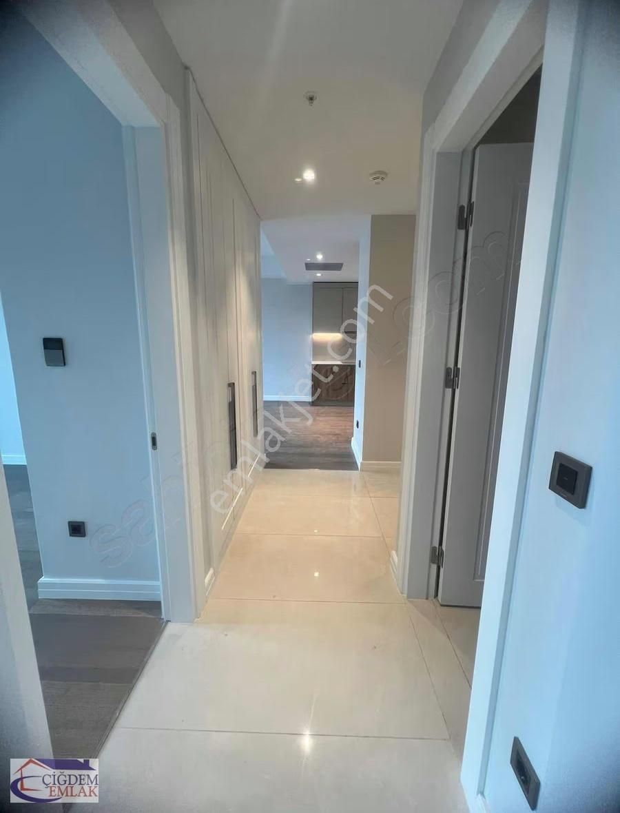 Yeni Sitede Kiralık 2+1 Açık Mutfak Geniş Balkonlu Daire - Görsel 9