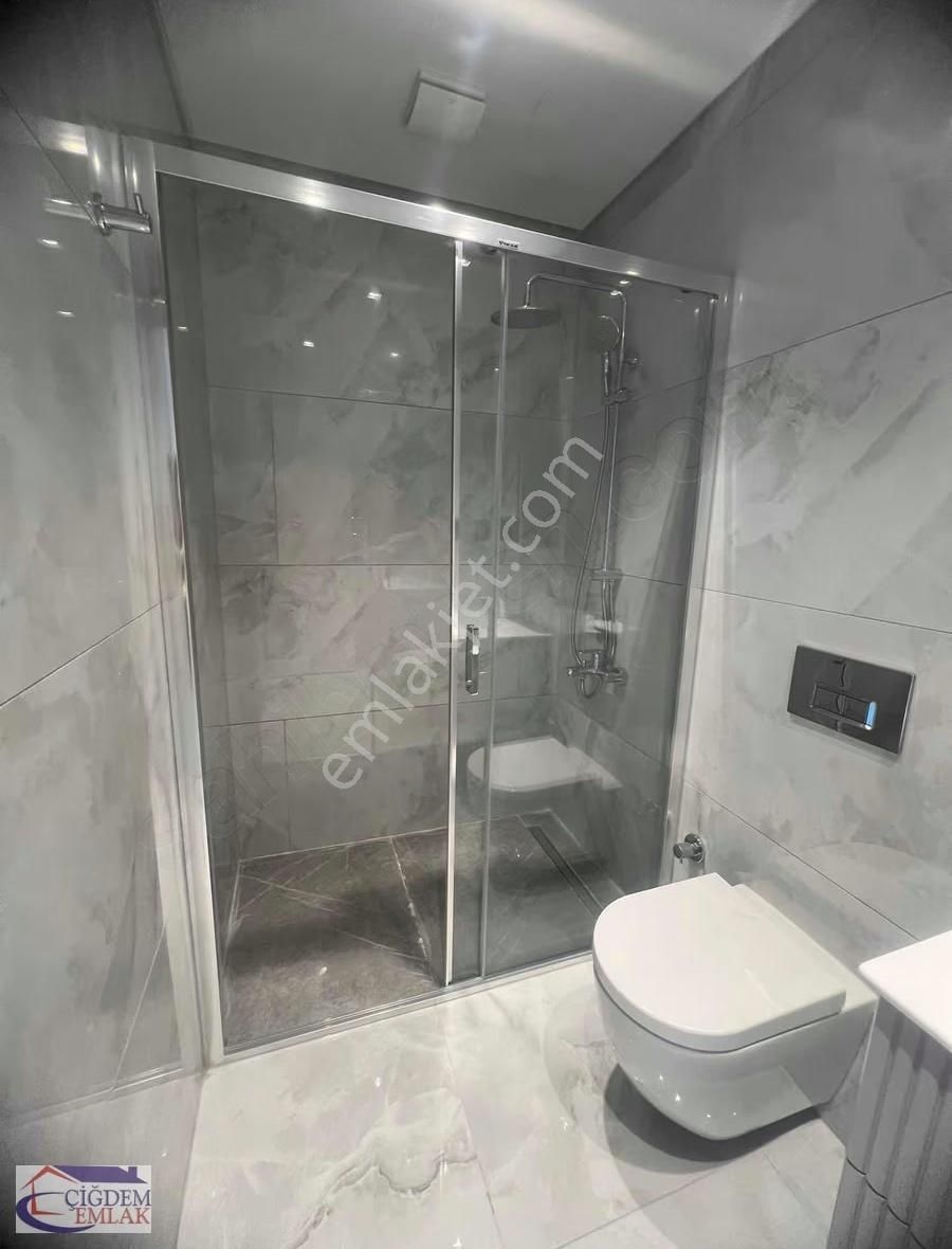 Yeni Sitede Kiralık 2+1 Açık Mutfak Geniş Balkonlu Daire - Görsel 12