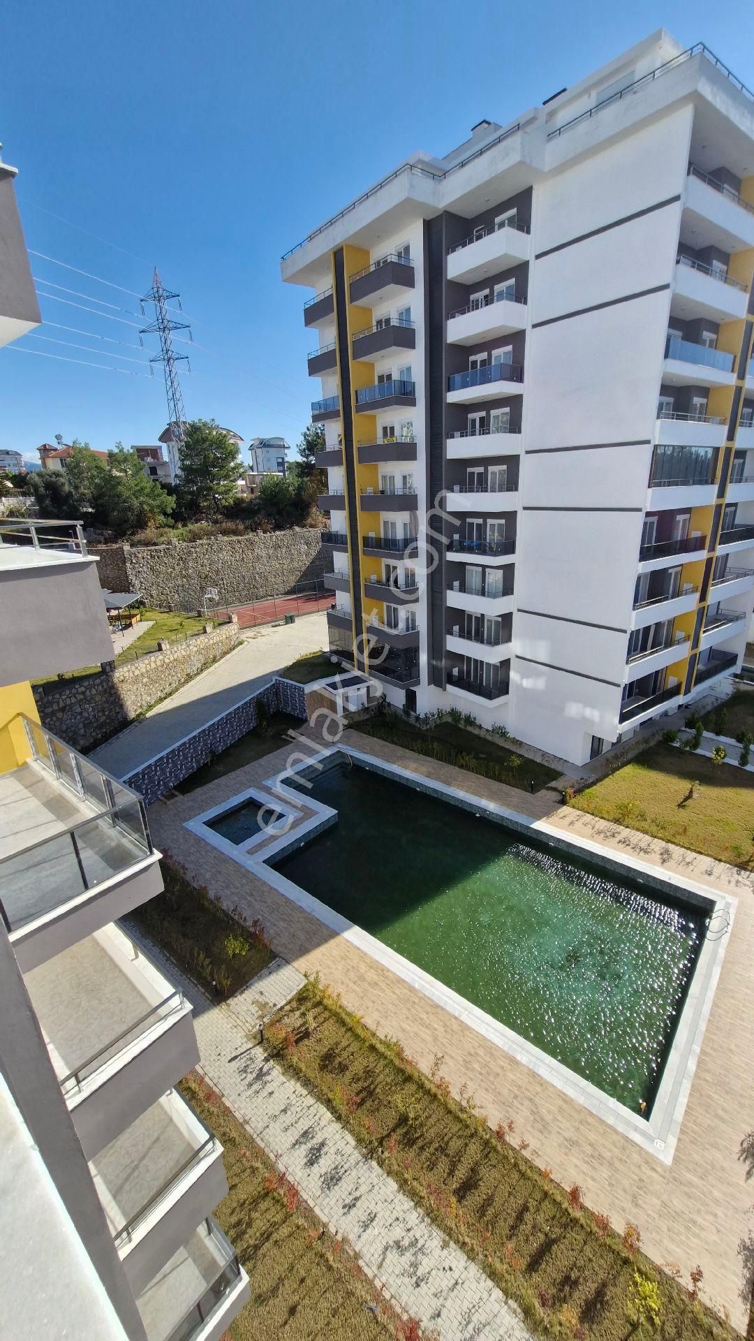 Sahibinden Kiralık Havuz Manzaralı 1+1 Daire ( Depozito Kiraya Dahil)