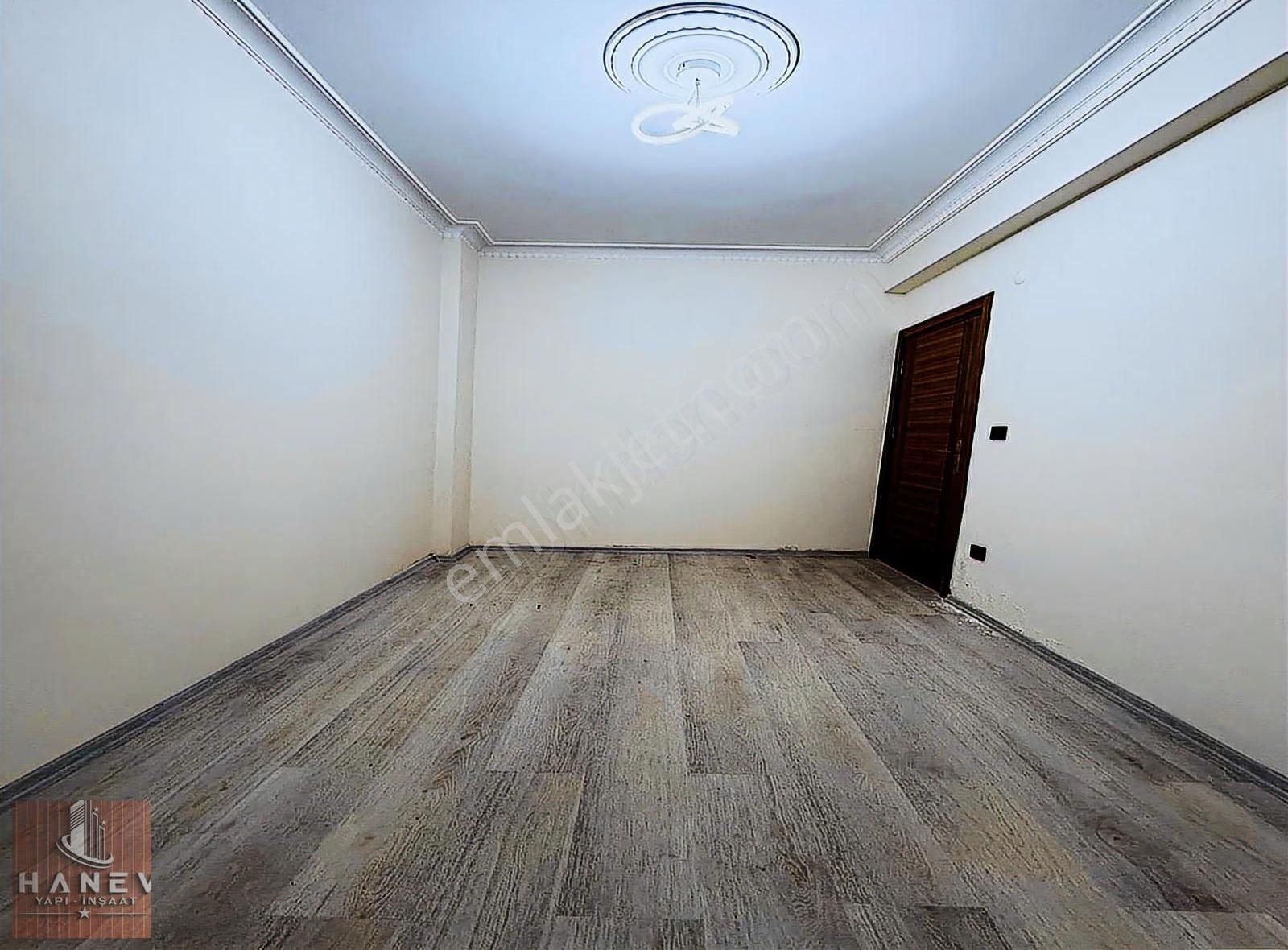 Mehterçeşme Mahallesin'de Ulaşımı Kolay 2+1 Acil Satılık Daire - Görsel 35