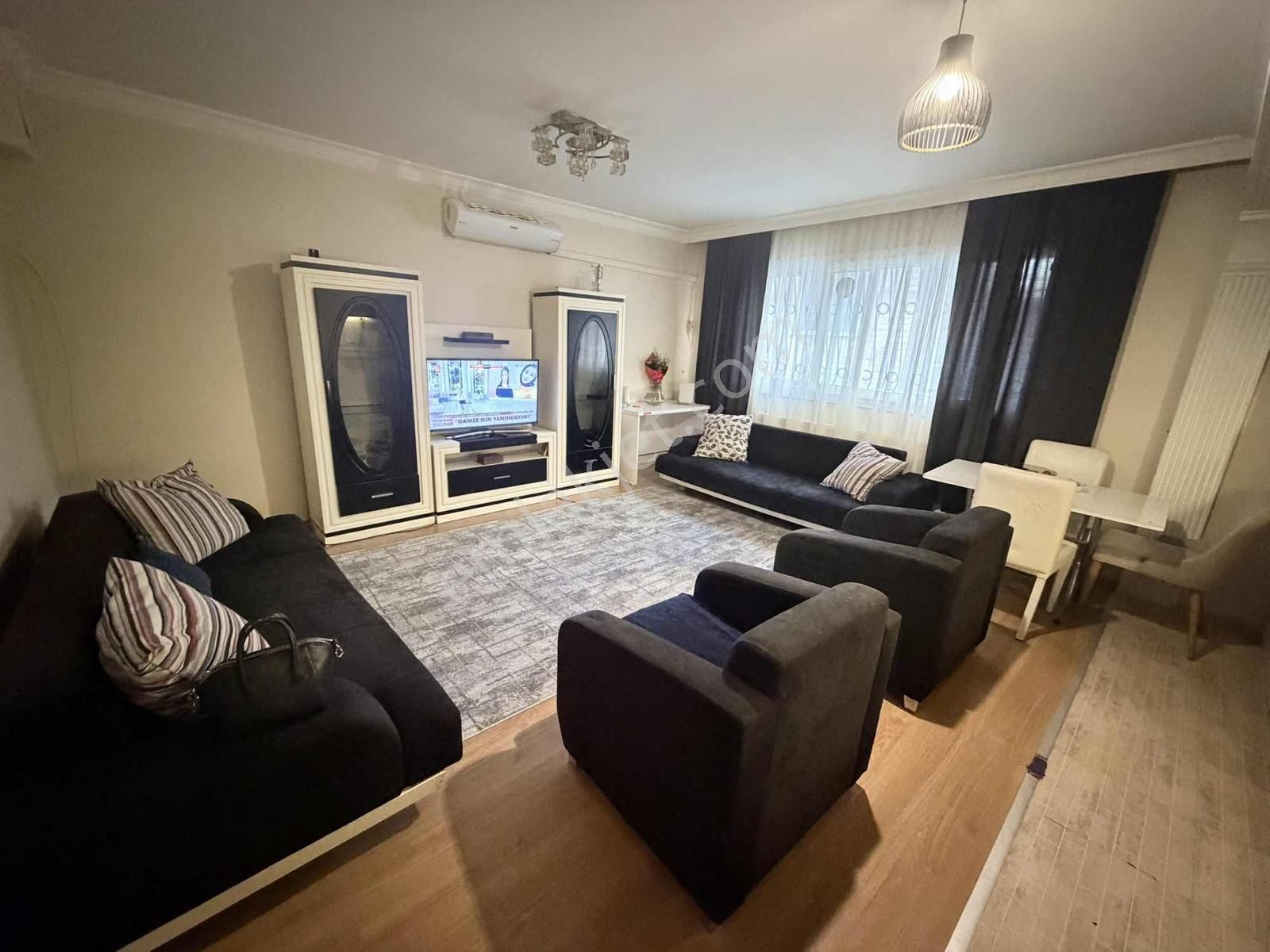 Üçyol Metro Yakını 3+1 140 M2 15 Yıllık *eşyalı* Kiralık Daire