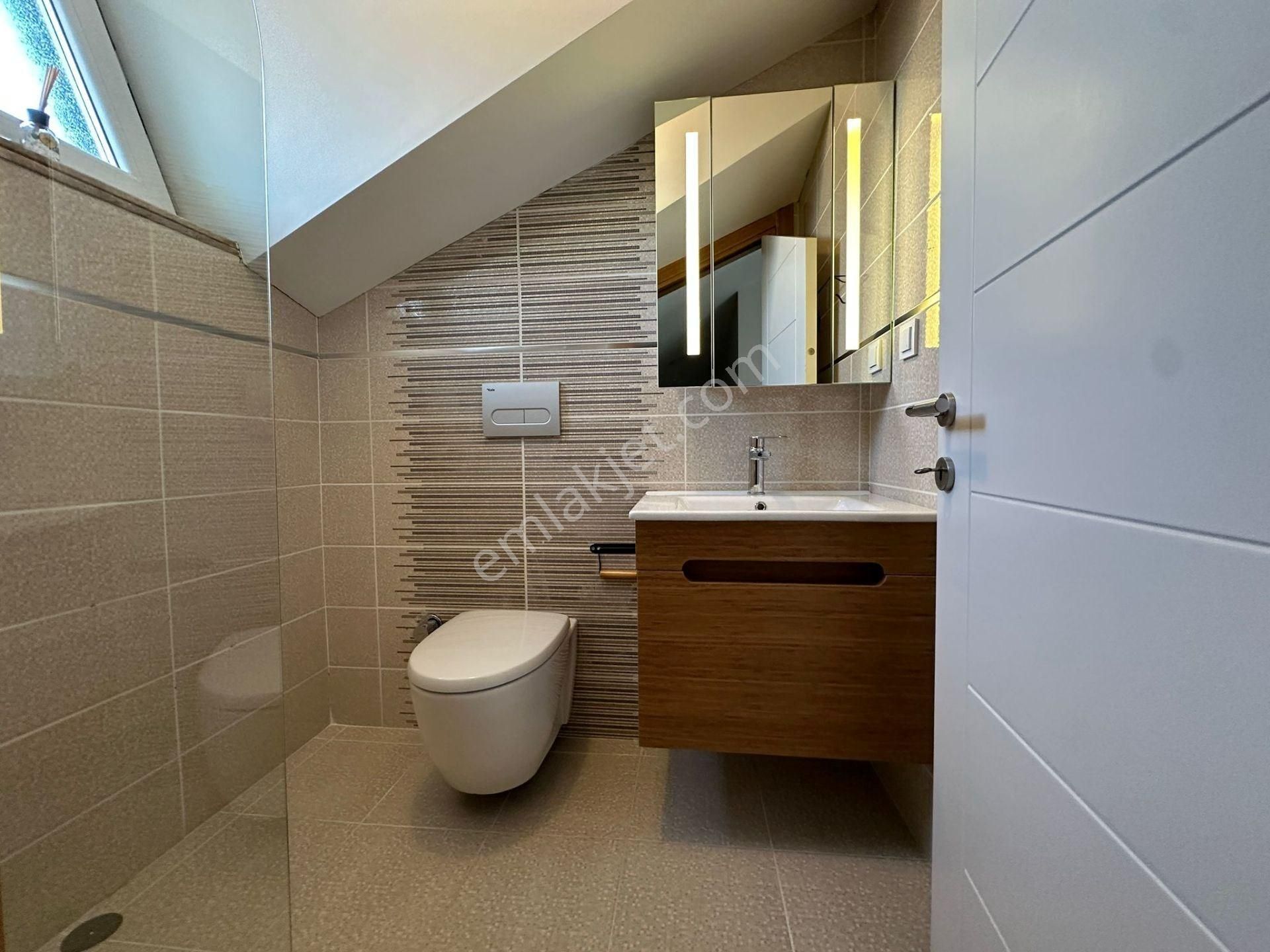 Güneşli'de Eşyalı 3+1 Dubleks Daire, Panoramik Manzaralı! - Görsel 19