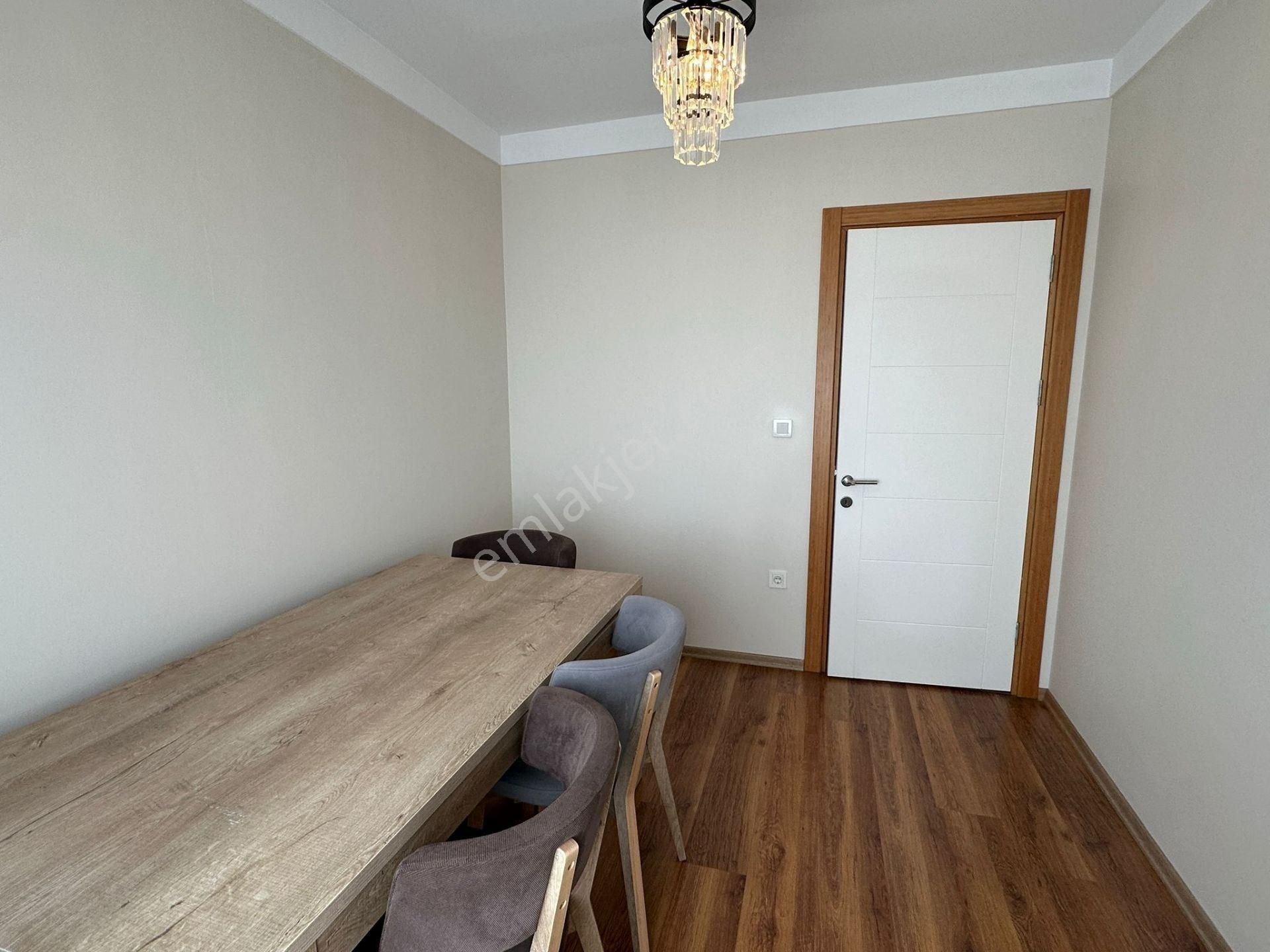 Güneşli'de Eşyalı 3+1 Dubleks Daire, Panoramik Manzaralı! - Görsel 8