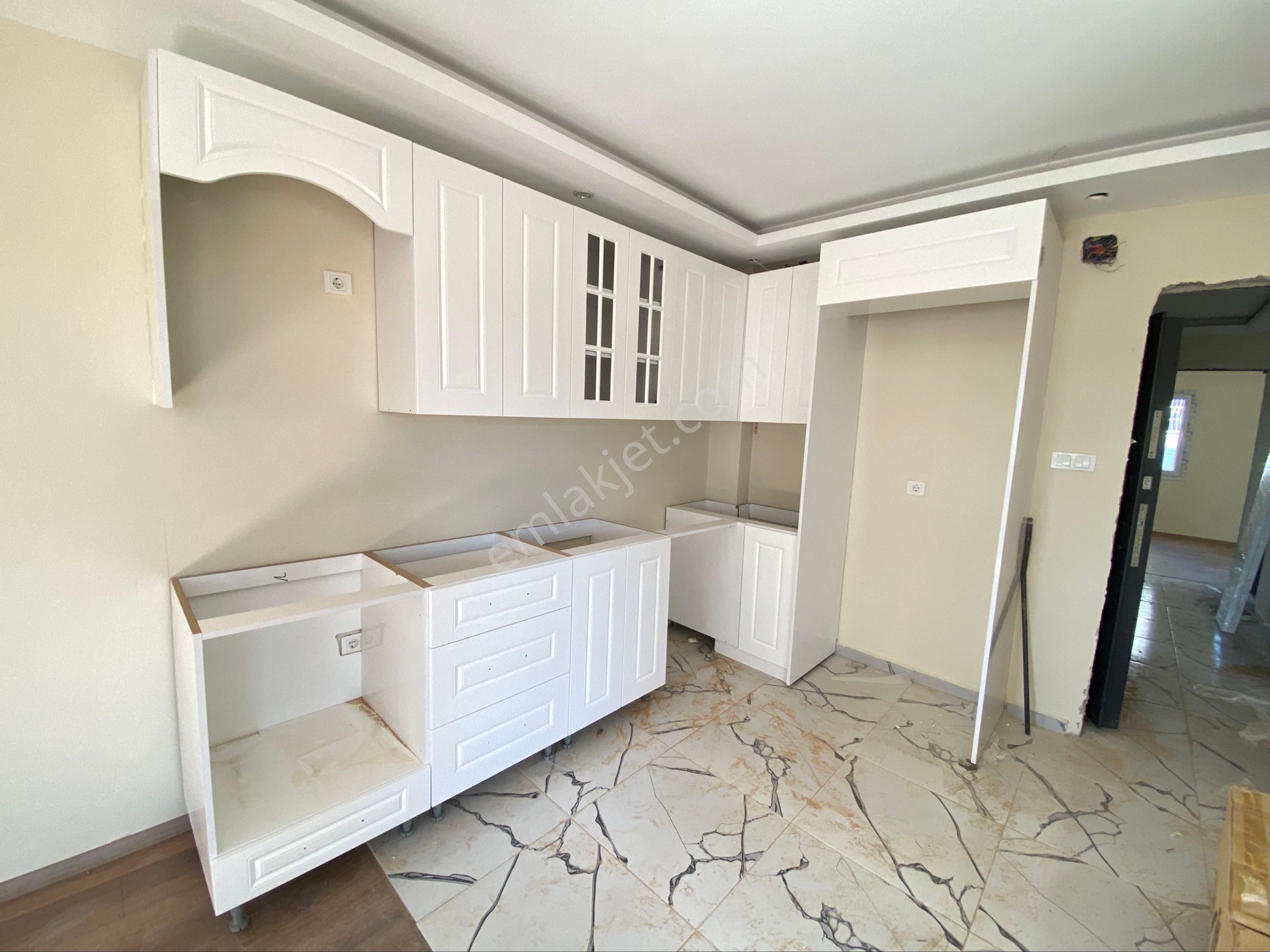 Yılmazdan İncirlik E5yakın Satılık 2+1 Acık Mtfk Girişkat