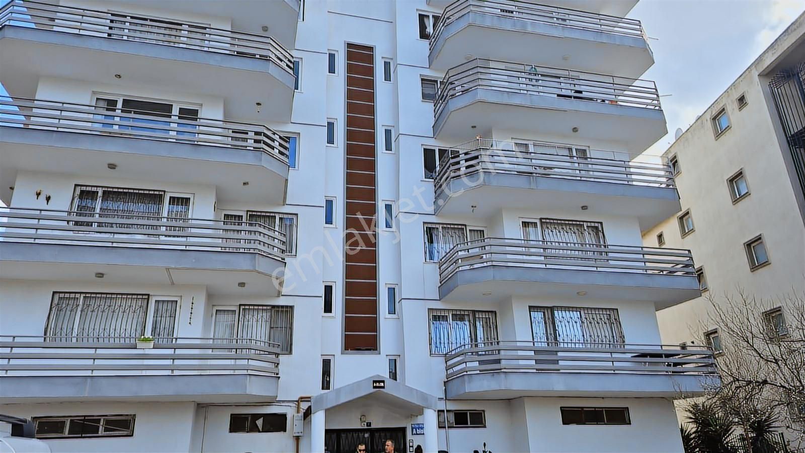 Kuşadası Merkezi Konumlu'kapalı Mutfak.3+1,fırsat Daire.dogalgaz - Görsel 27