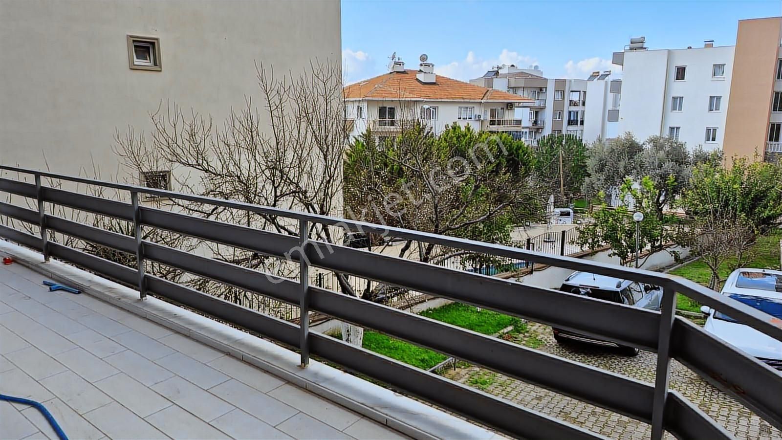 Kuşadası Merkezi Konumlu'kapalı Mutfak.3+1,fırsat Daire.dogalgaz - Görsel 10