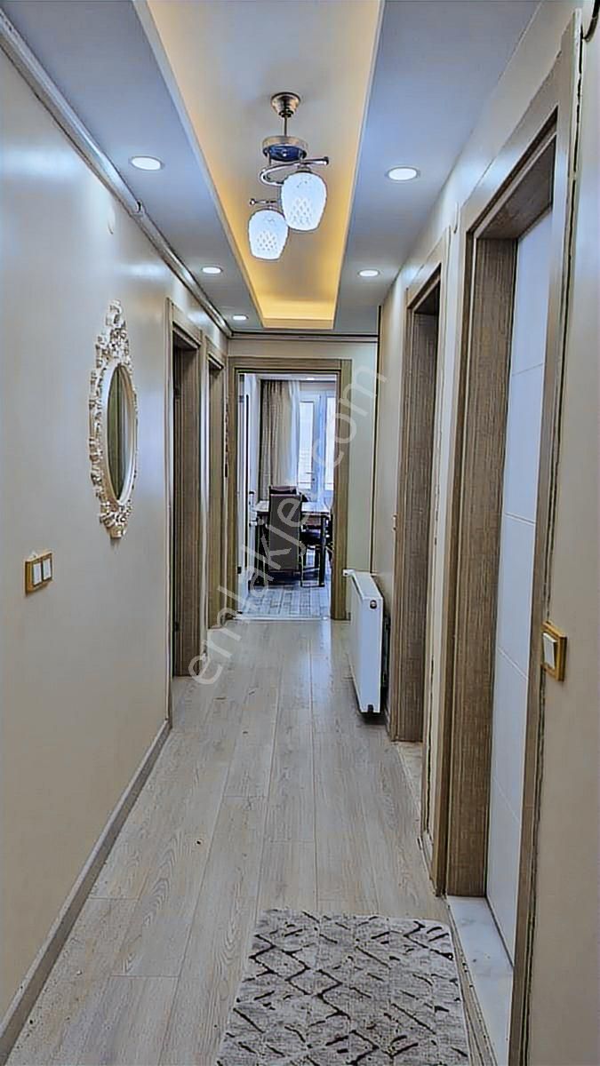 Kuşadası Merkezi Konumlu'kapalı Mutfak.3+1,fırsat Daire.dogalgaz - Görsel 23