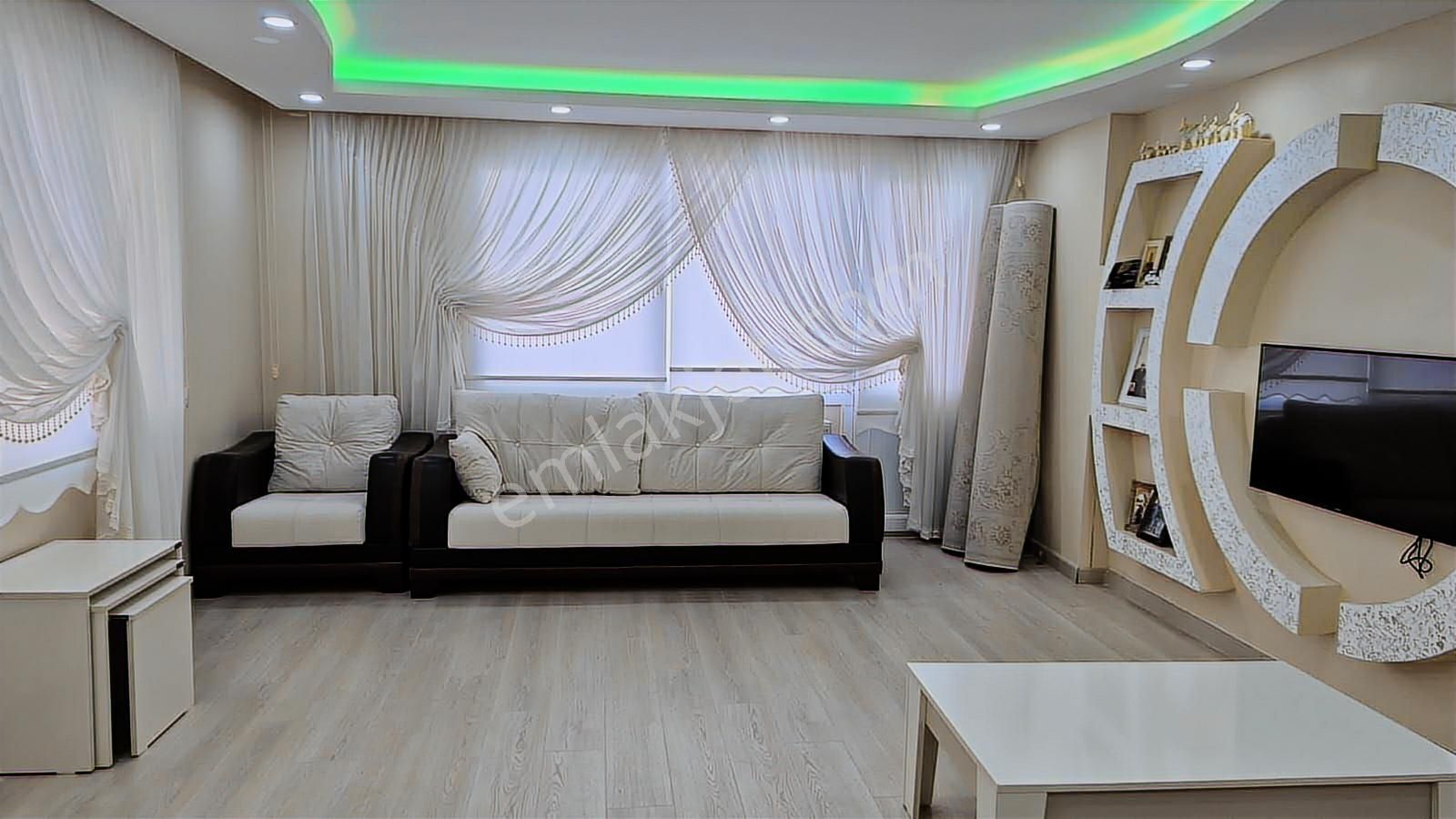 Kuşadası Merkezi Konumlu'kapalı Mutfak.3+1,fırsat Daire.dogalgaz - Görsel 14