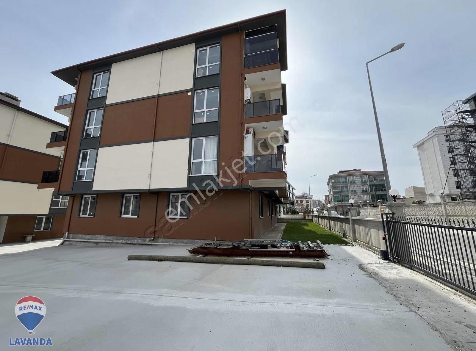 Re/max Lavanda Güvencesiyle: Şeyhsinan'da Sıfır, Havuzlu Sitede - Görsel 14