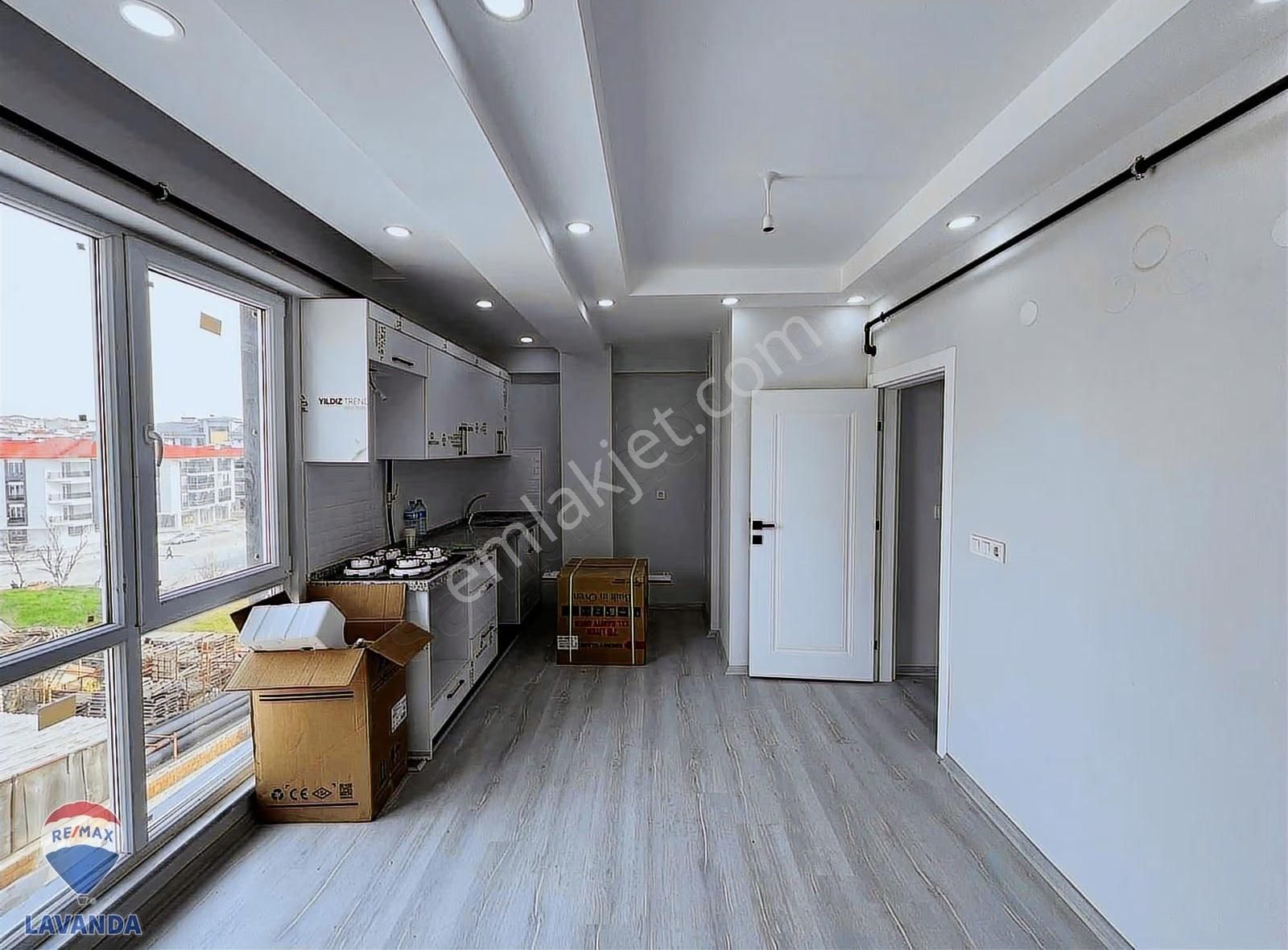 Re/max Lavanda Güvencesiyle: Şeyhsinan'da Sıfır, Havuzlu Sitede - Görsel 13