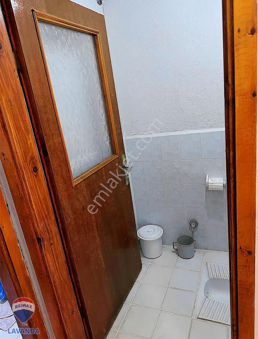 Reşadiye Mah Çok İyi Konumda 3+1 Geniş Daire - Görsel 12