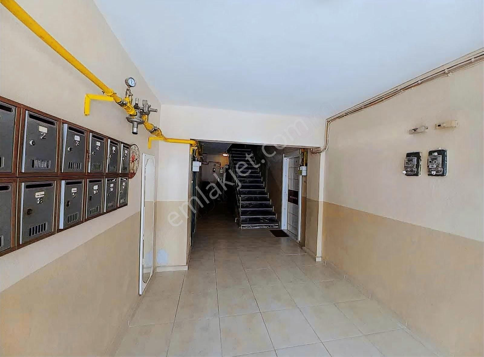 Yalova Bahçelievler'de Sahile 5 Dk 3+1 Satılık Daire