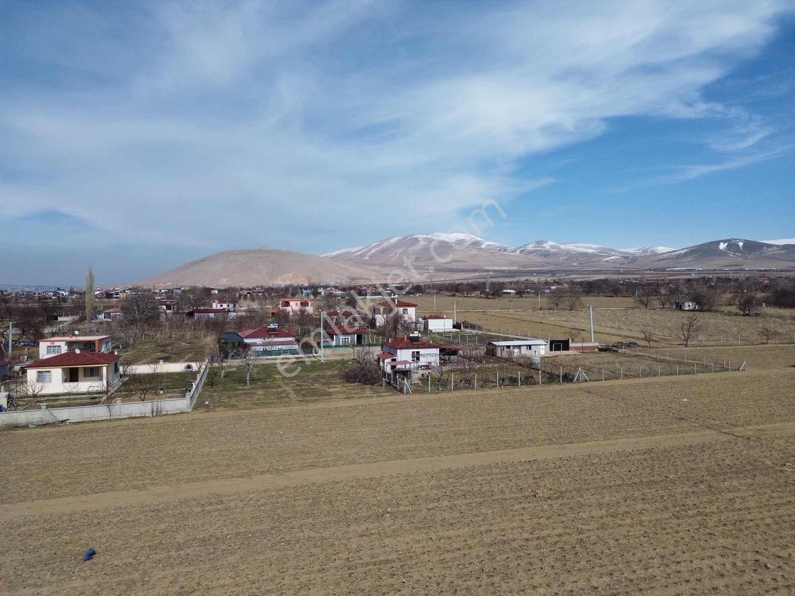 Sazlıcada Anayola Yakın 700 M2 Arsa - Görsel 3
