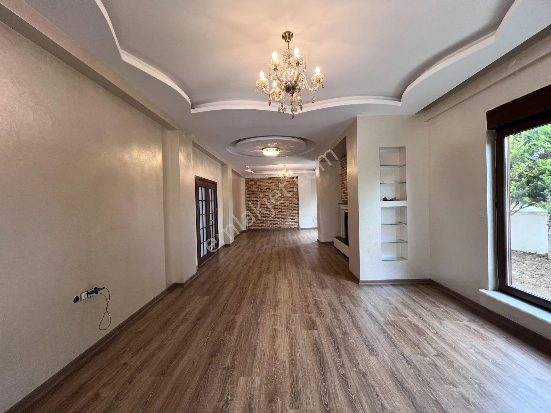 Nilüferköyde Müstakil Havuzlu Bahçe İçinde 7+1 Villa - Görsel 5