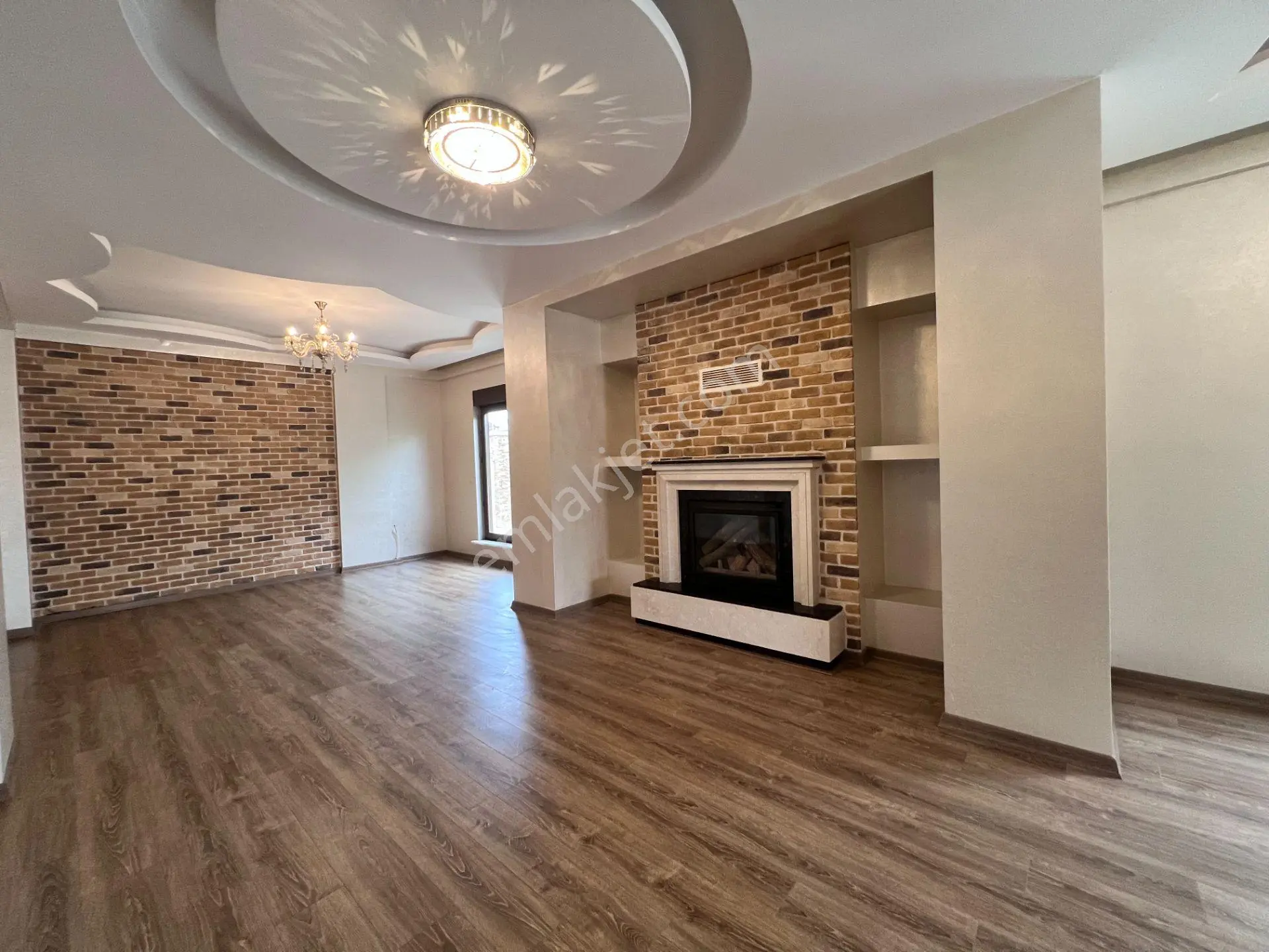 Nilüferköyde Müstakil Havuzlu Bahçe İçinde 7+1 Villa - Görsel 6