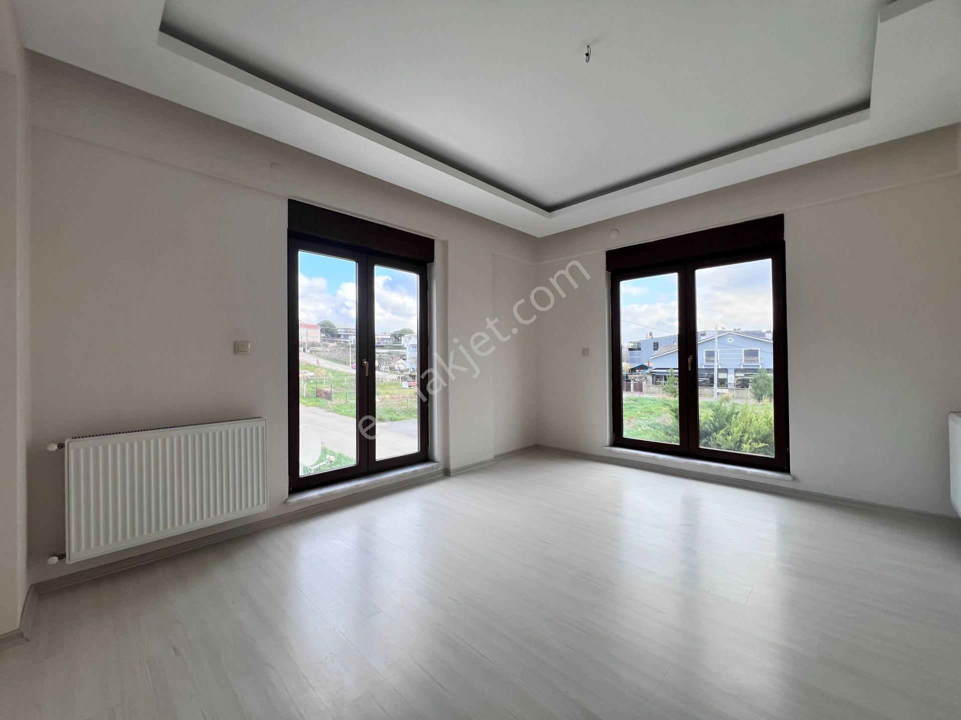 Nilüferköyde Müstakil Havuzlu Bahçe İçinde 7+1 Villa - Görsel 12