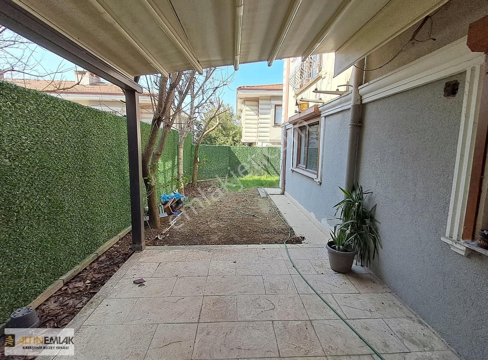 Başakşehir Konakları Bahçeli Üç Katlı 4+2 Satılık Villa - Görsel 16