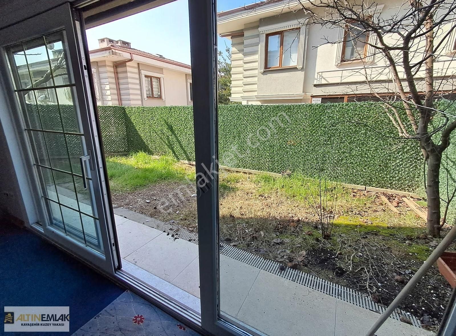 Başakşehir Konakları Bahçeli Üç Katlı 4+2 Satılık Villa - Görsel 2