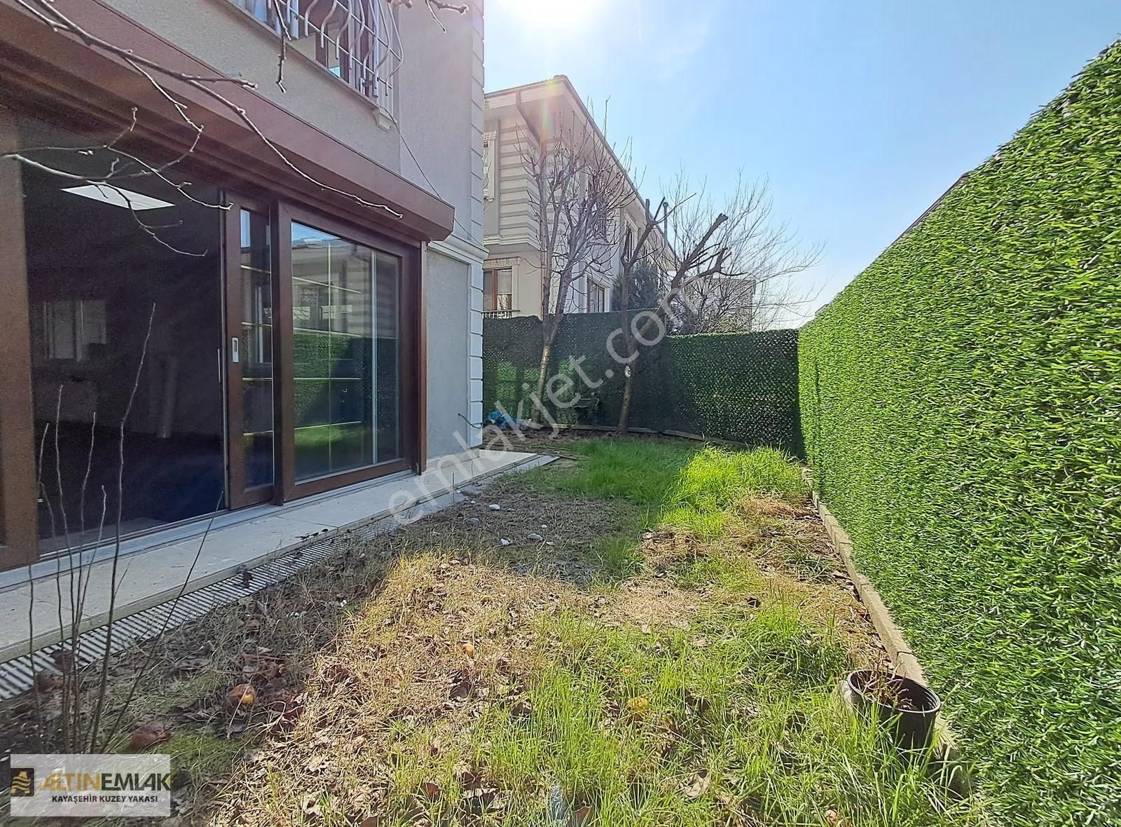 Başakşehir Konakları Bahçeli Üç Katlı 4+2 Satılık Villa - Görsel 35