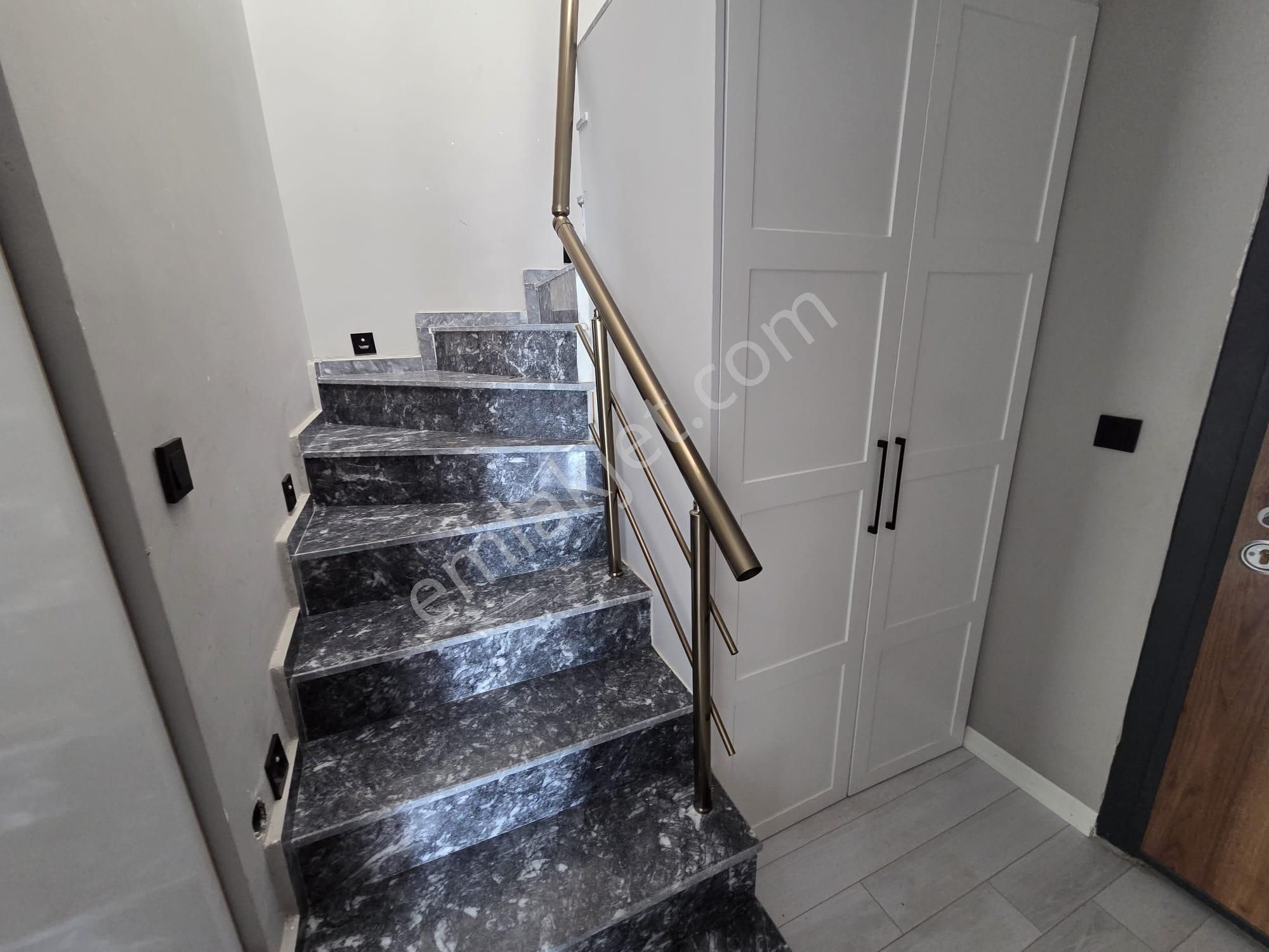 Tekirdağ Barbaros'ta Panoramik Deniz Manzaralı Lüks 4+1 Dublex ! - Görsel 13