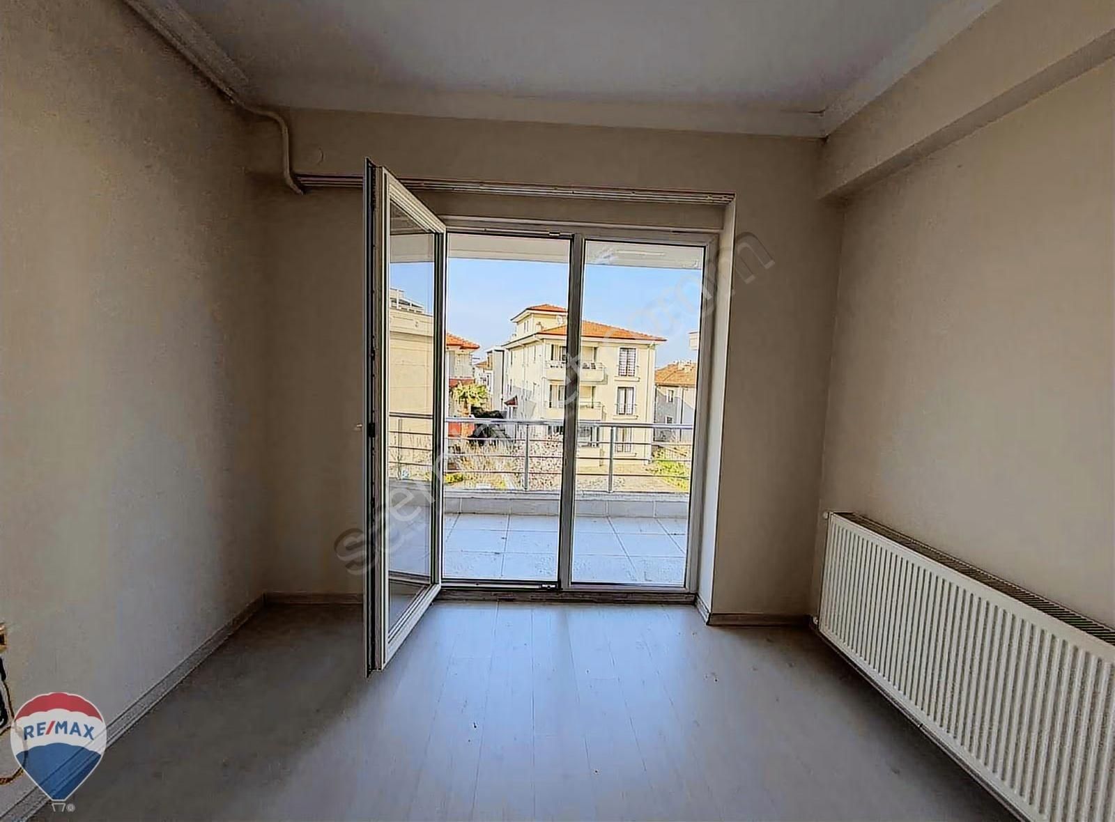 Remax Mavi'den Bahçelievler Mah. Kiralık Garajlı 1+1 Apart Daire - Görsel 17
