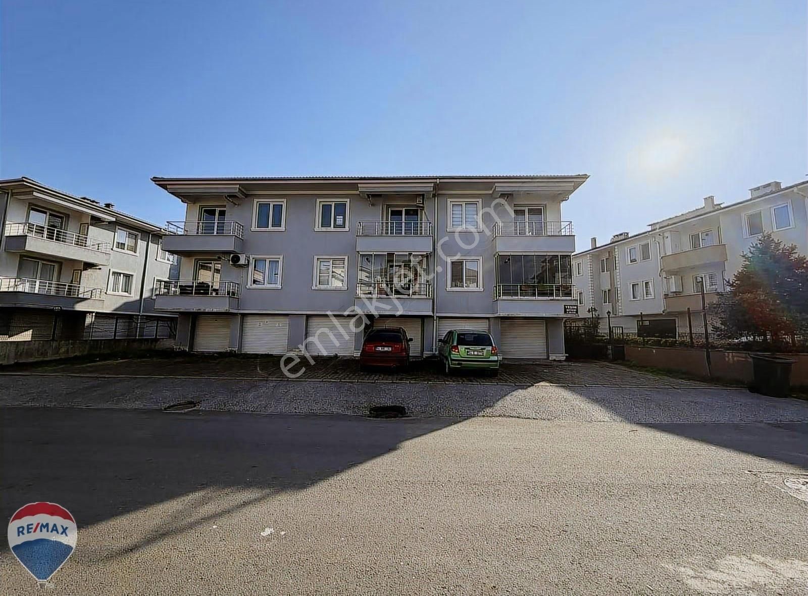 Remax Mavi'den Bahçelievler Mah. Kiralık Garajlı 1+1 Apart Daire - Görsel 6